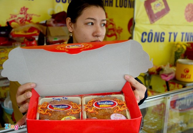 TP HCM: Noi ban thao, cho om banh trung thu ton hinh anh