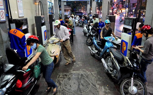 Gia xang dau se tiep tuc giam nho giot? hinh anh