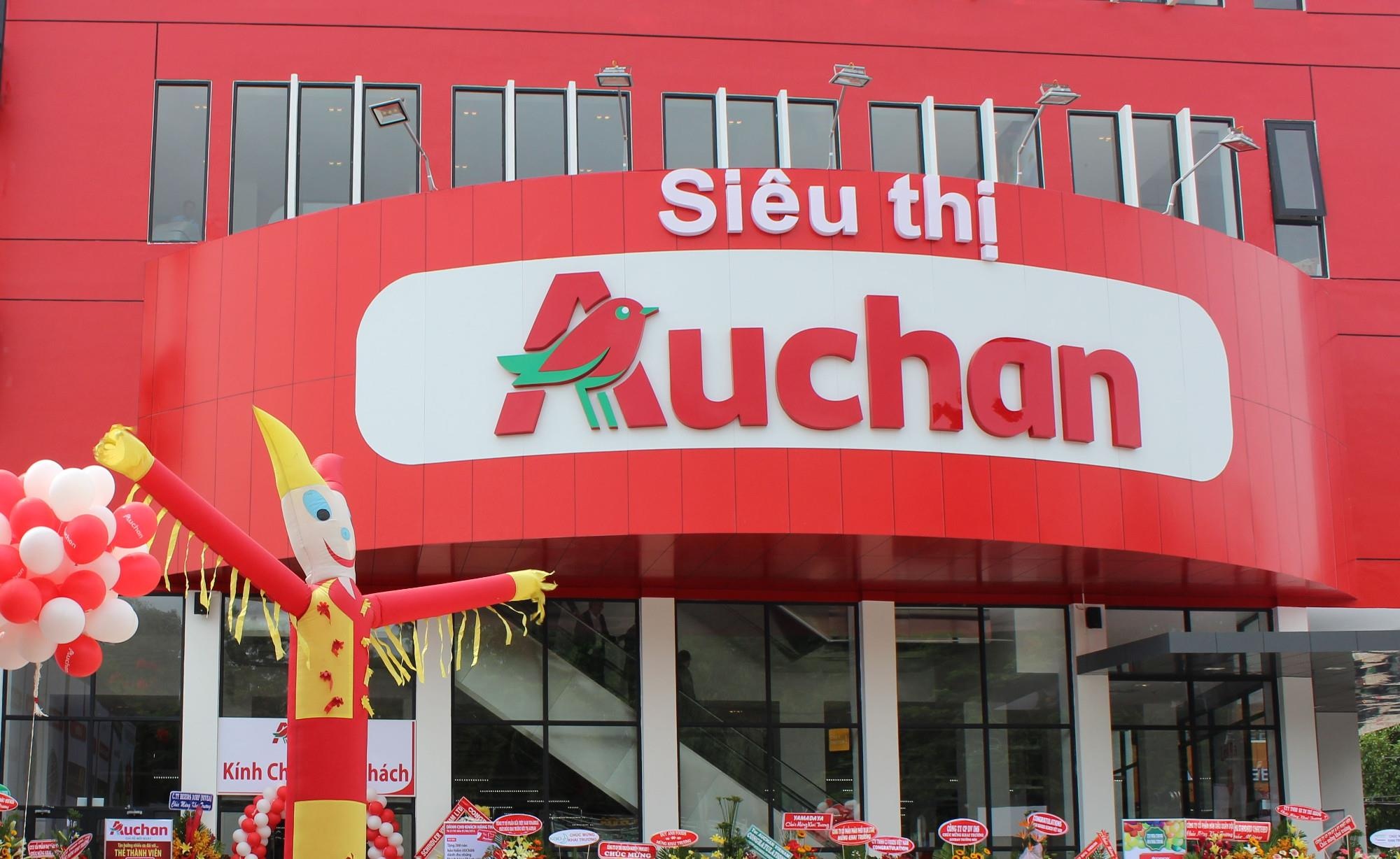 Auchan chinh thuc dong cua 15 sieu thi tu 2/6 hinh anh