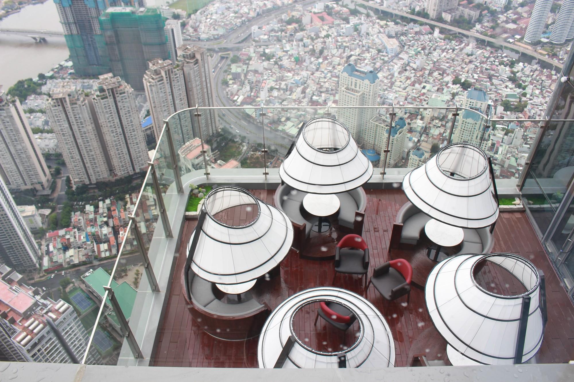 Landmark 81 ha gia ve tham quan anh 1