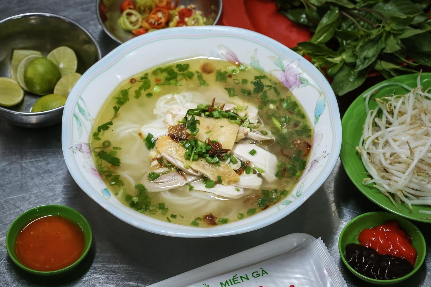 pho mien ga Ky Dong anh 3