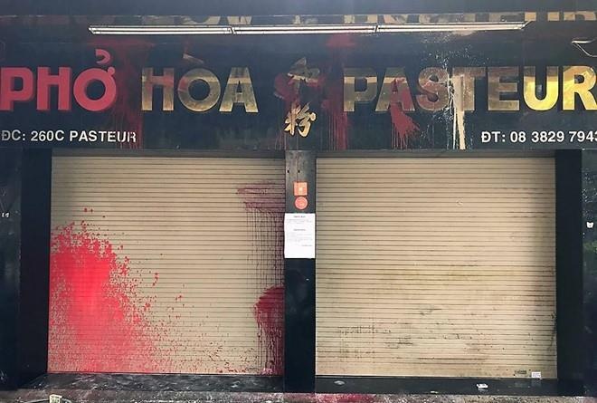 phở Hòa bị tạt sơn ảnh 1 pho Hoa bi tat son anh 1