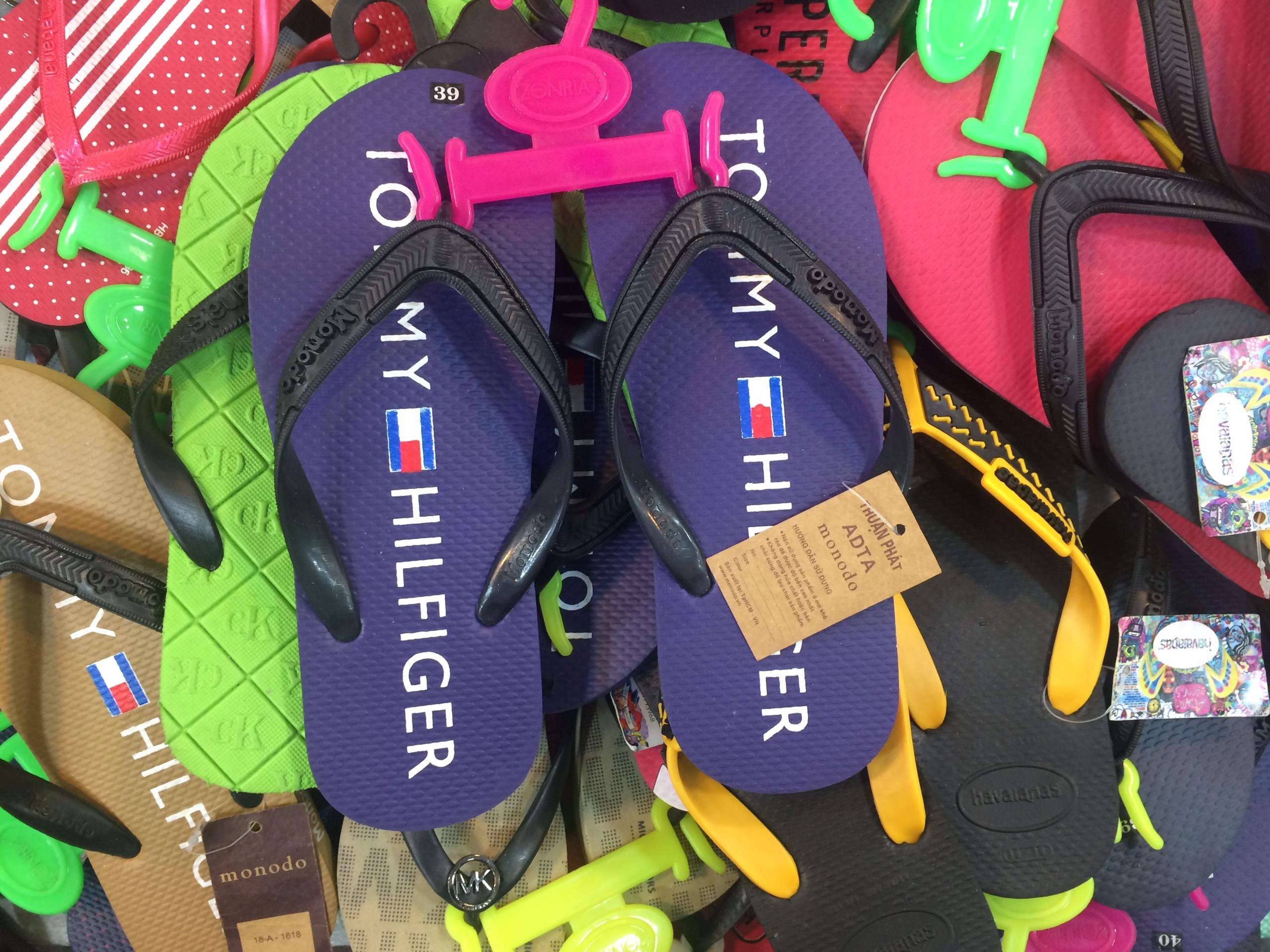 Hang nhai tran cho dem 'hot' nhat Sai Gon anh 2