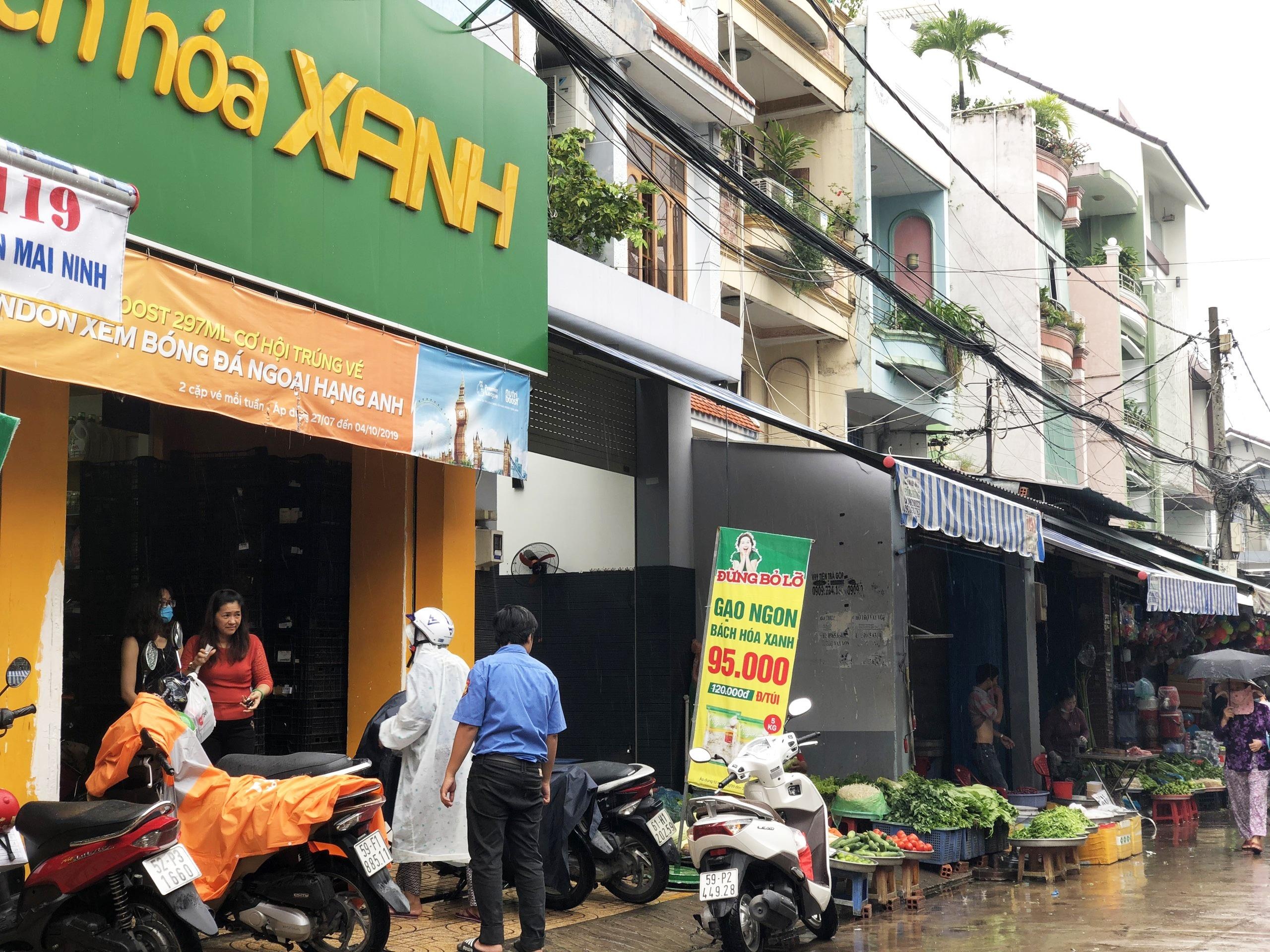 Sieu thi 'moc nhu nam' ngay truoc cho truyen thong hinh anh