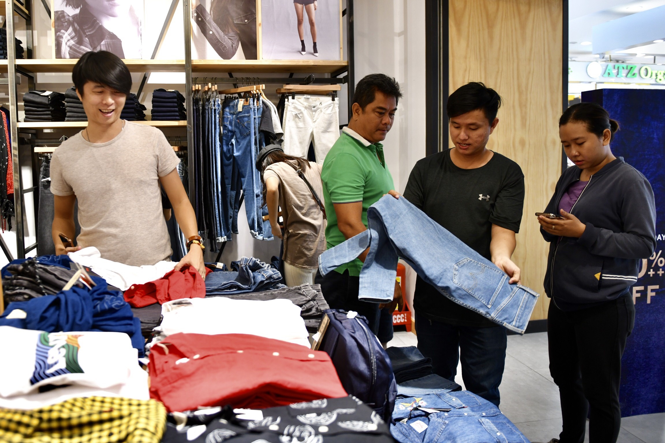 khong khi Black Friday anh 7