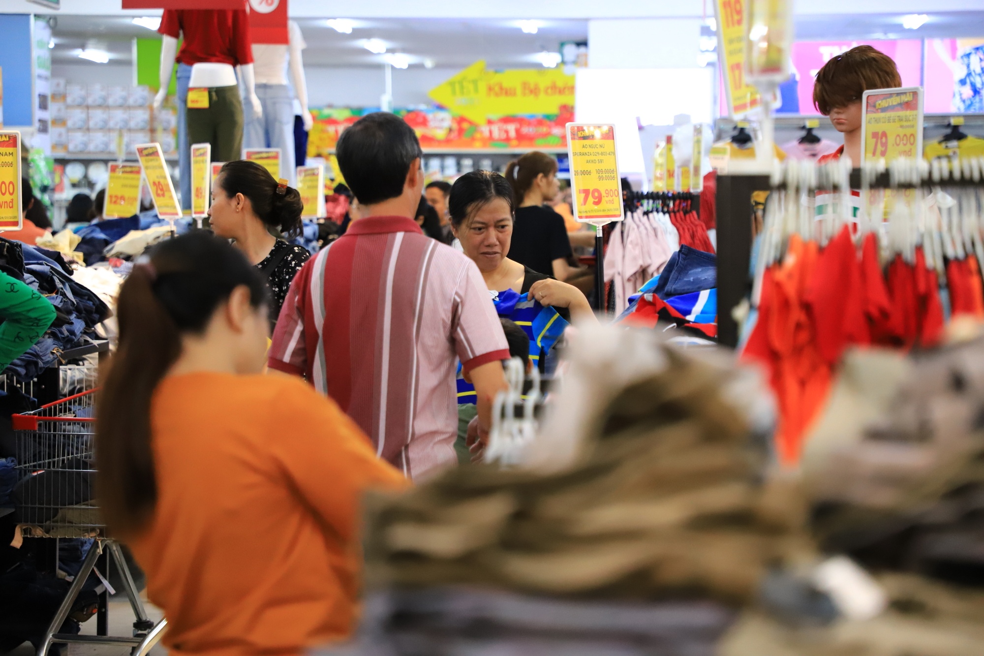 sam Tet trong sieu thi anh 10