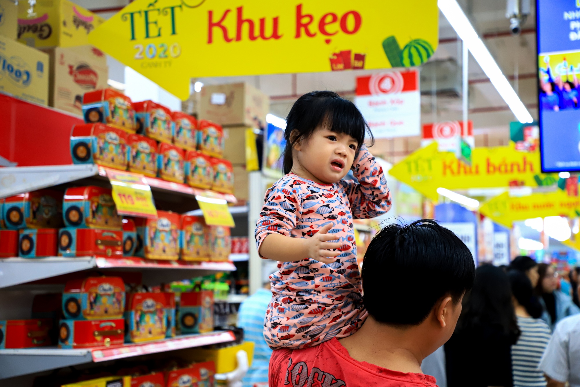 sam Tet trong sieu thi anh 2