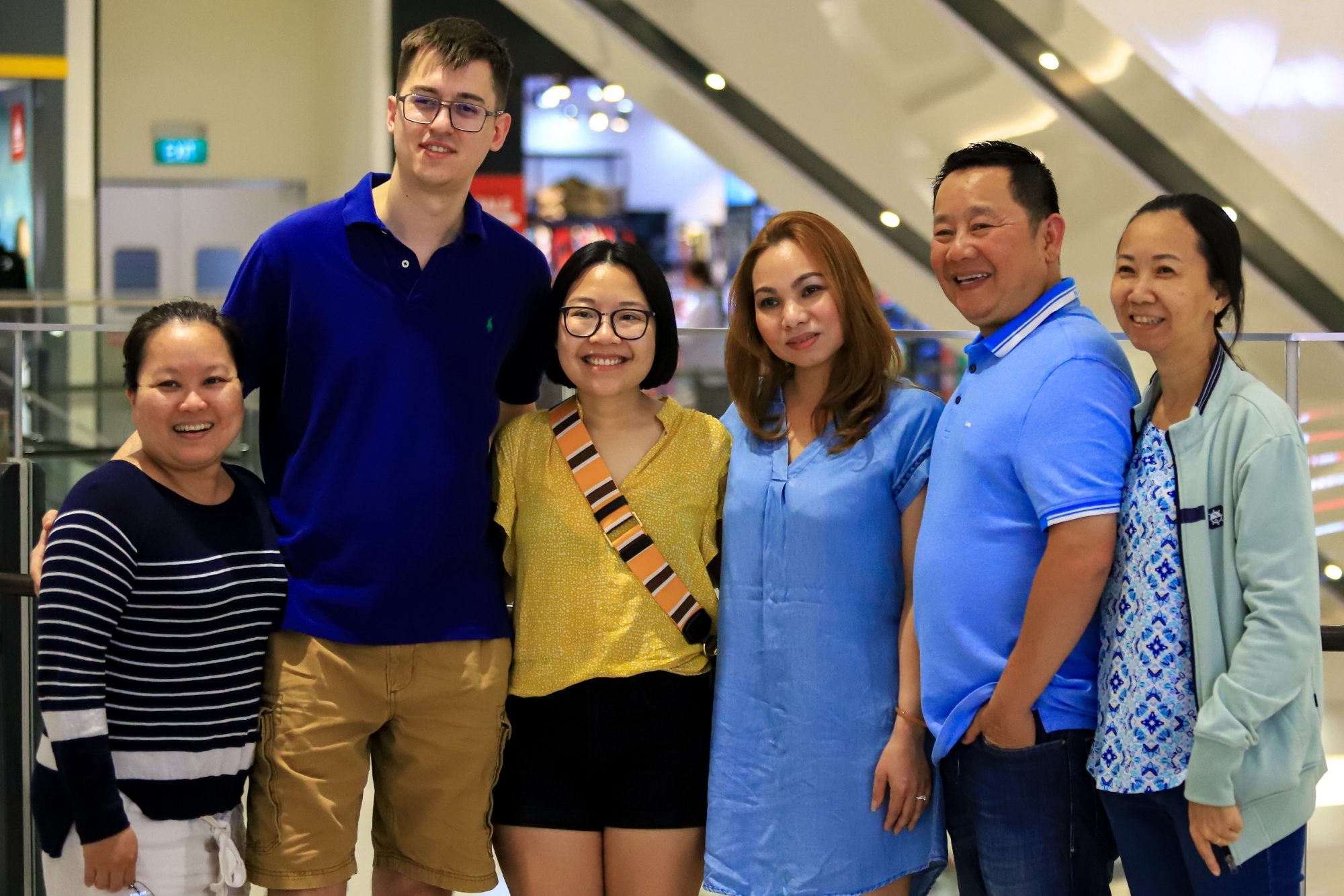 Thang may sieu thi chat kin trong ngay dau nam moi anh 9