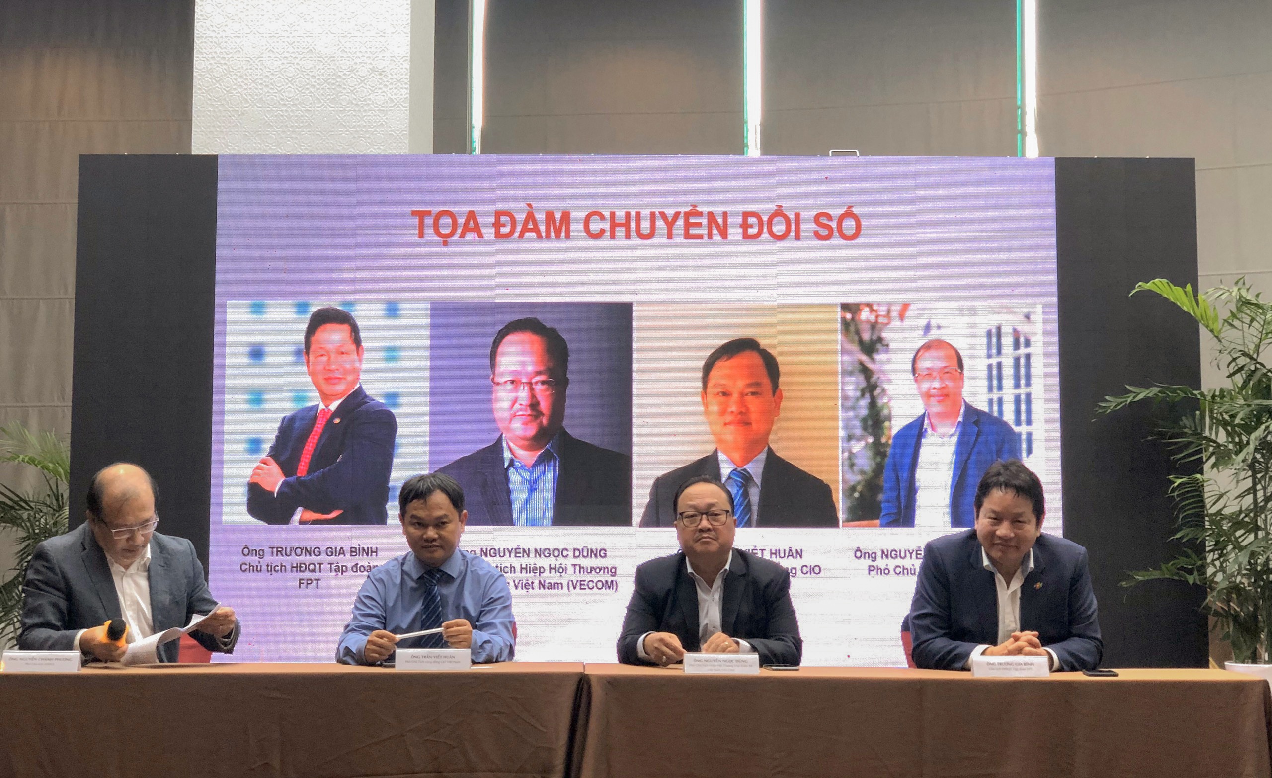 Nganh go day manh chuyen doi so anh 2