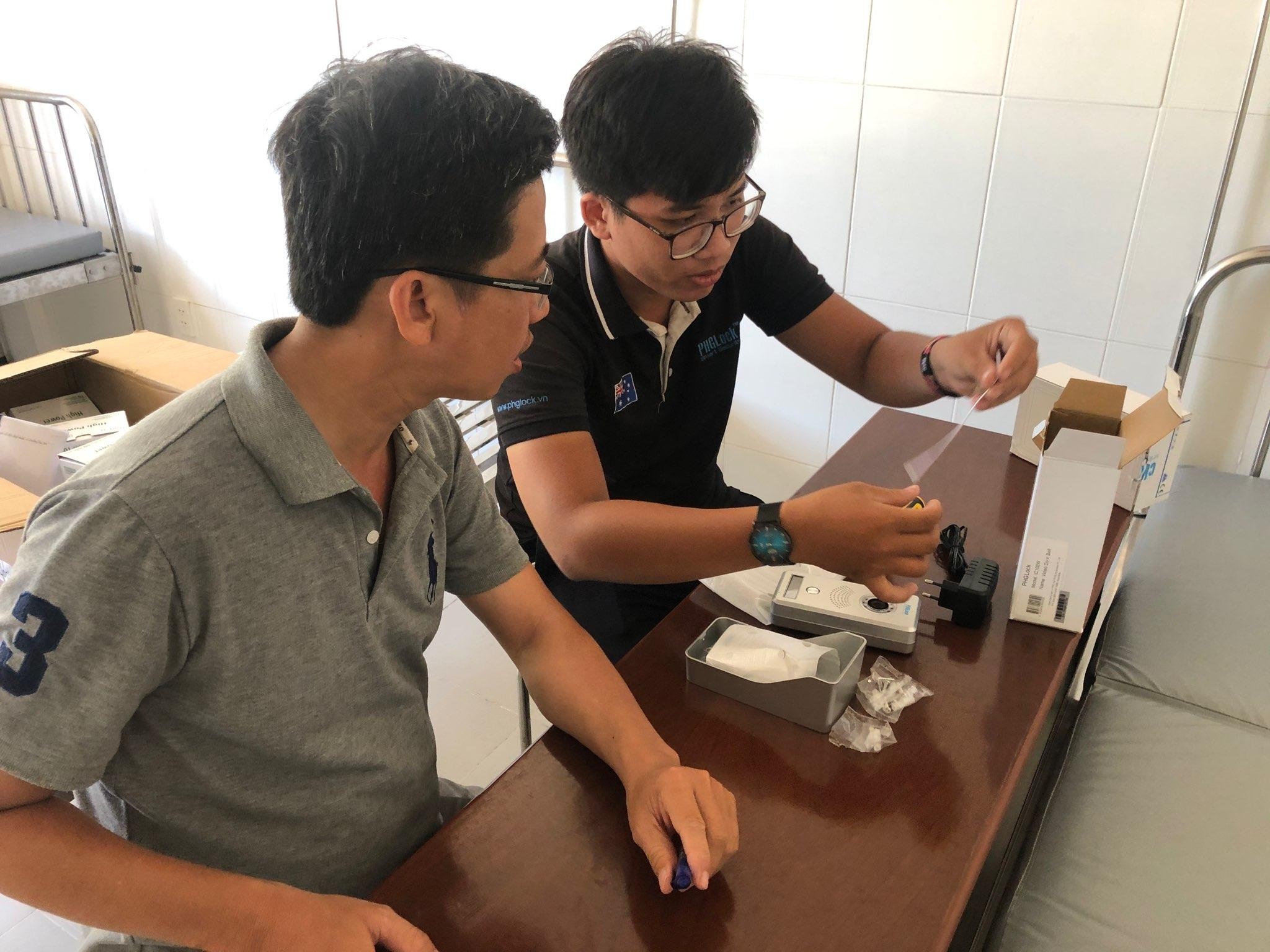 Dong gop hang ty dong chong dich Covid-19 du kinh doanh kho khan anh 1