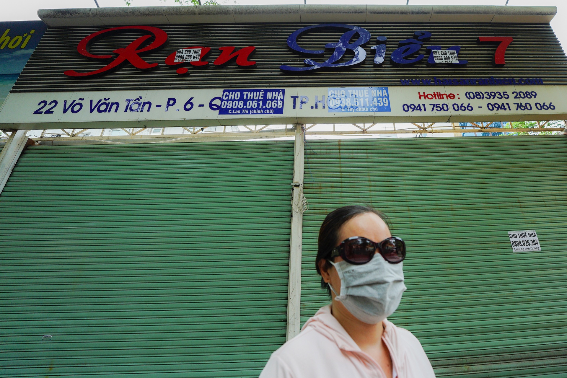 Ran Bien dong cua 2 chi nhanh anh 1