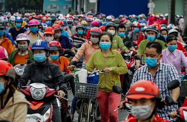 Gan 3.000 cong nhan PouYuen bi cho nghi viec hinh anh