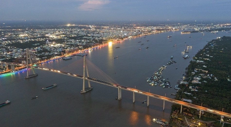 TP.HCM va 13 tinh mien Tay cung keu goi dau tu du lich hinh anh