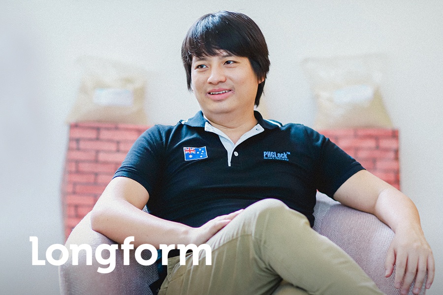 Nha sang lap ATM gao - tu chui toilet den CEO cong ty khoa dien tu hinh anh