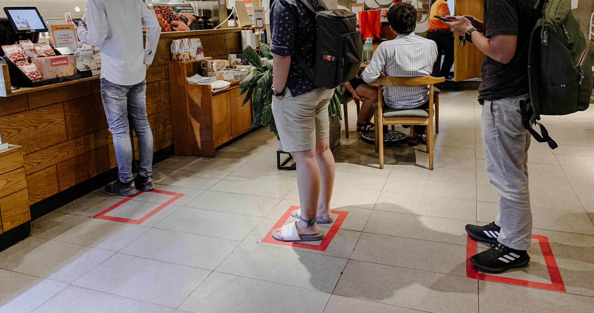 doanh nghiep ung pho covid-19 lan hai anh 1