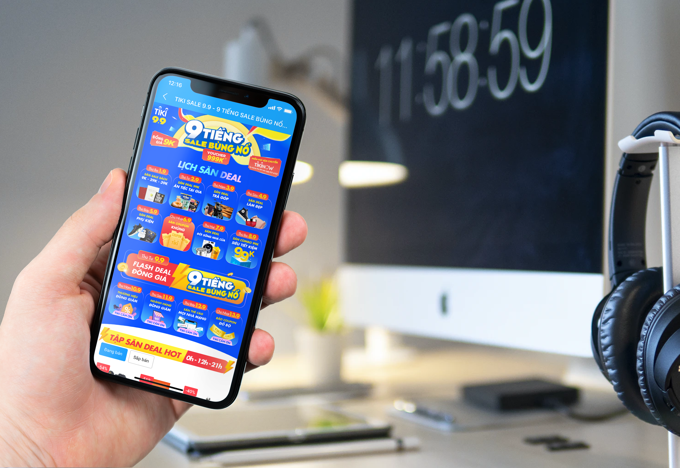 Hang tram nghin mat hang ban ra moi phut tren san thuong mai dien tu hinh anh