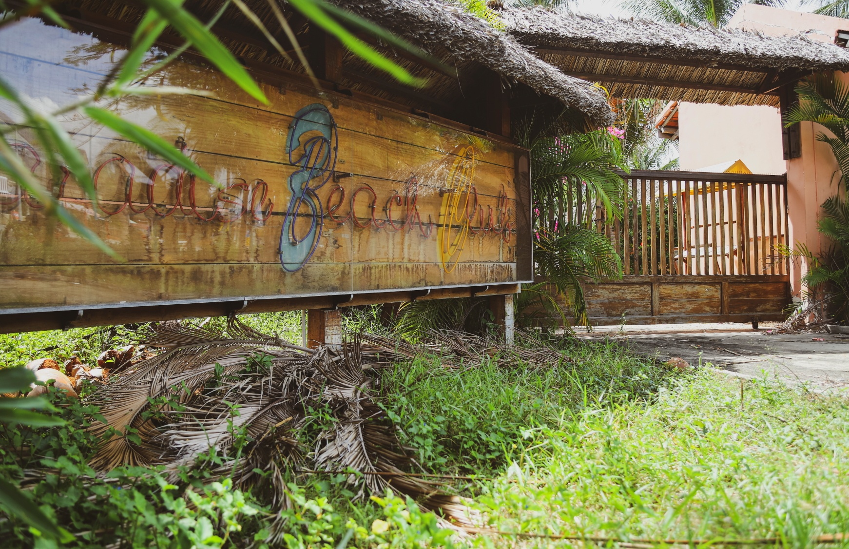 Hang loat resort dong cua im lim o Mui Ne anh 3