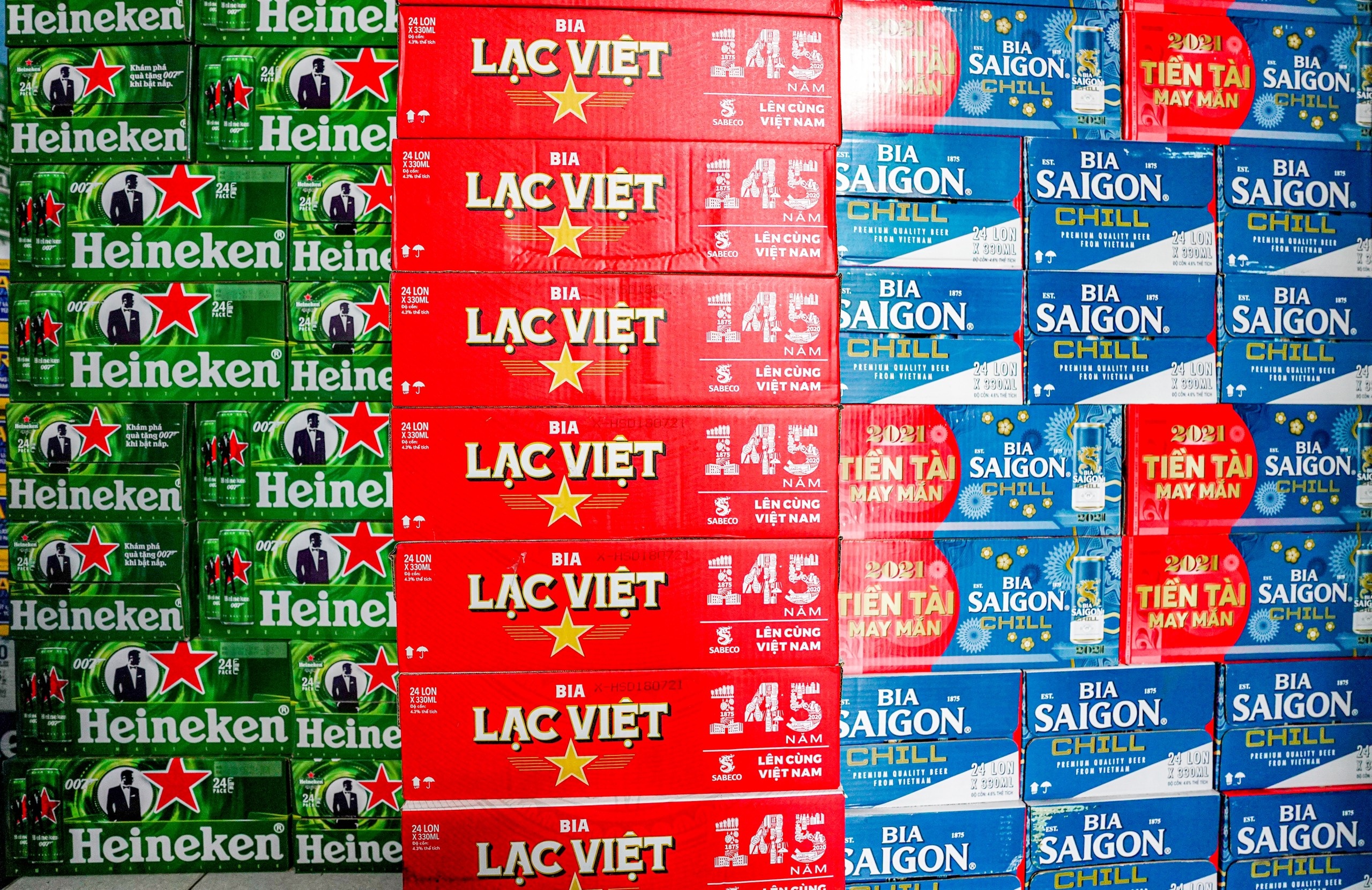 Cuoc giao tranh khoc liet giua cac hang bia tai Viet Nam anh 3