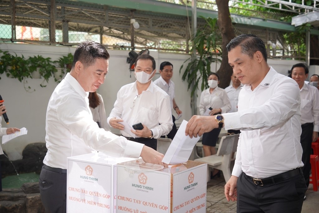 150 ty dong ung ho nguoi dan mien Trung hinh anh