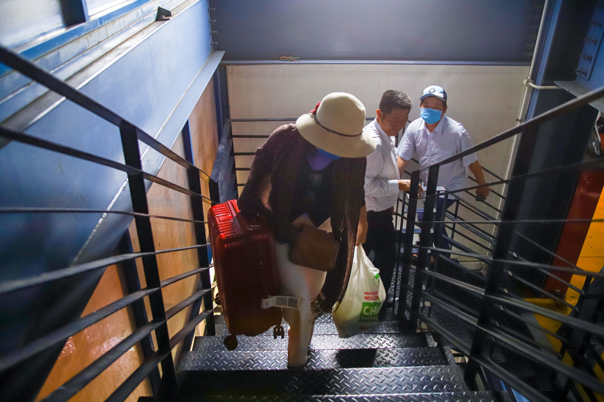 Tan Son Nhat phan lan don xe anh 8