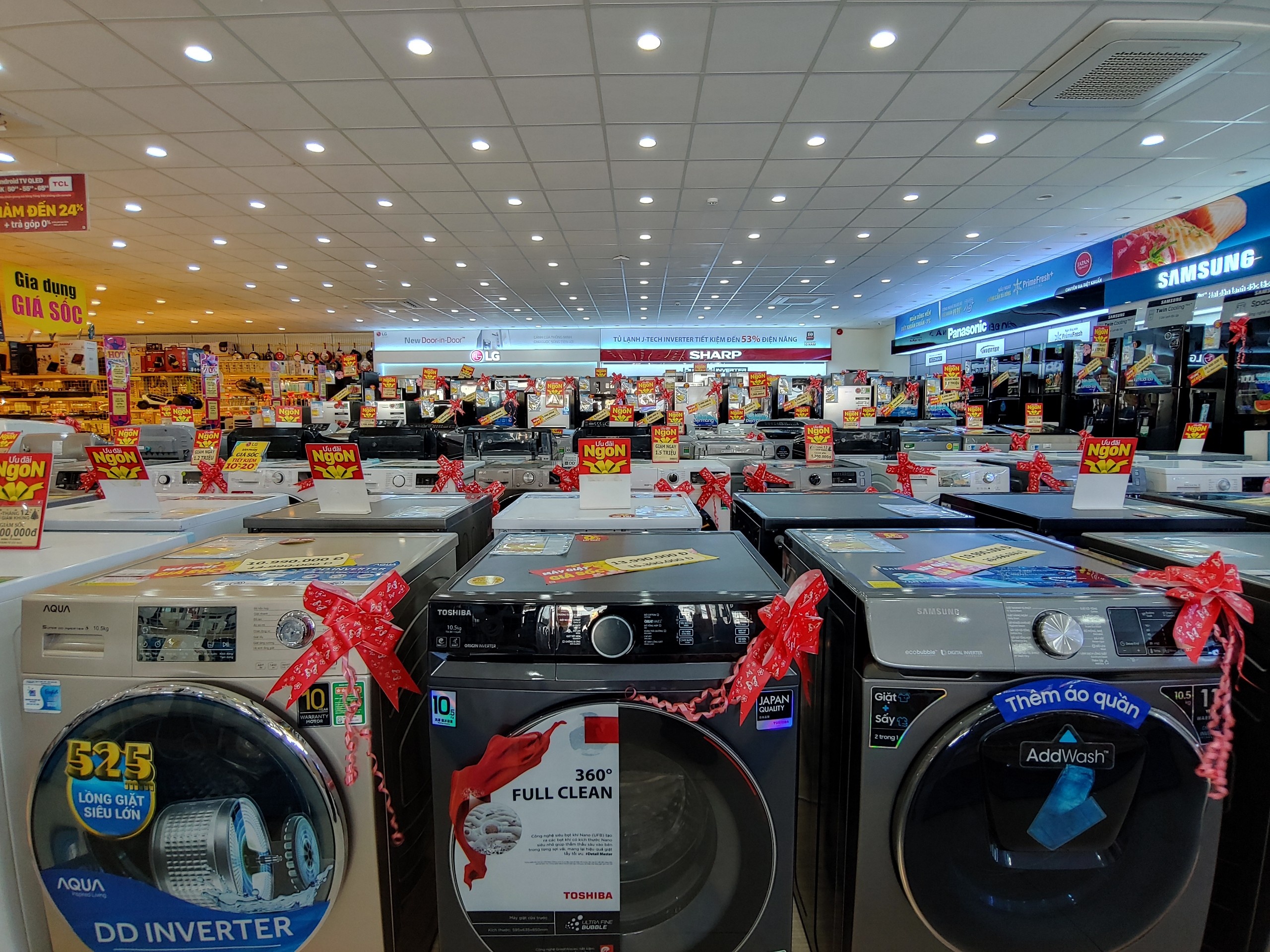 Tivi dai ha gia anh 1