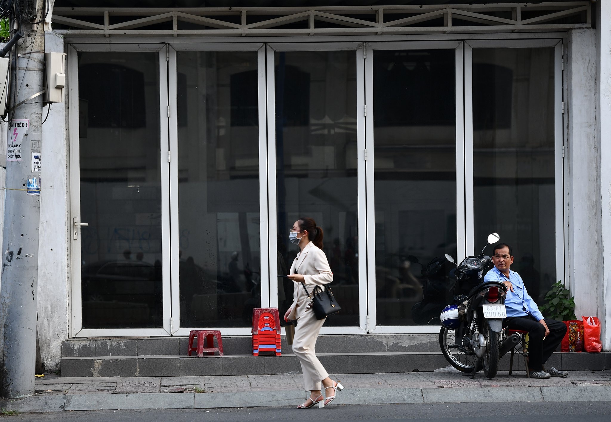 Quan xa dong cua duoi chan cau Thu Thiem 2 anh 1