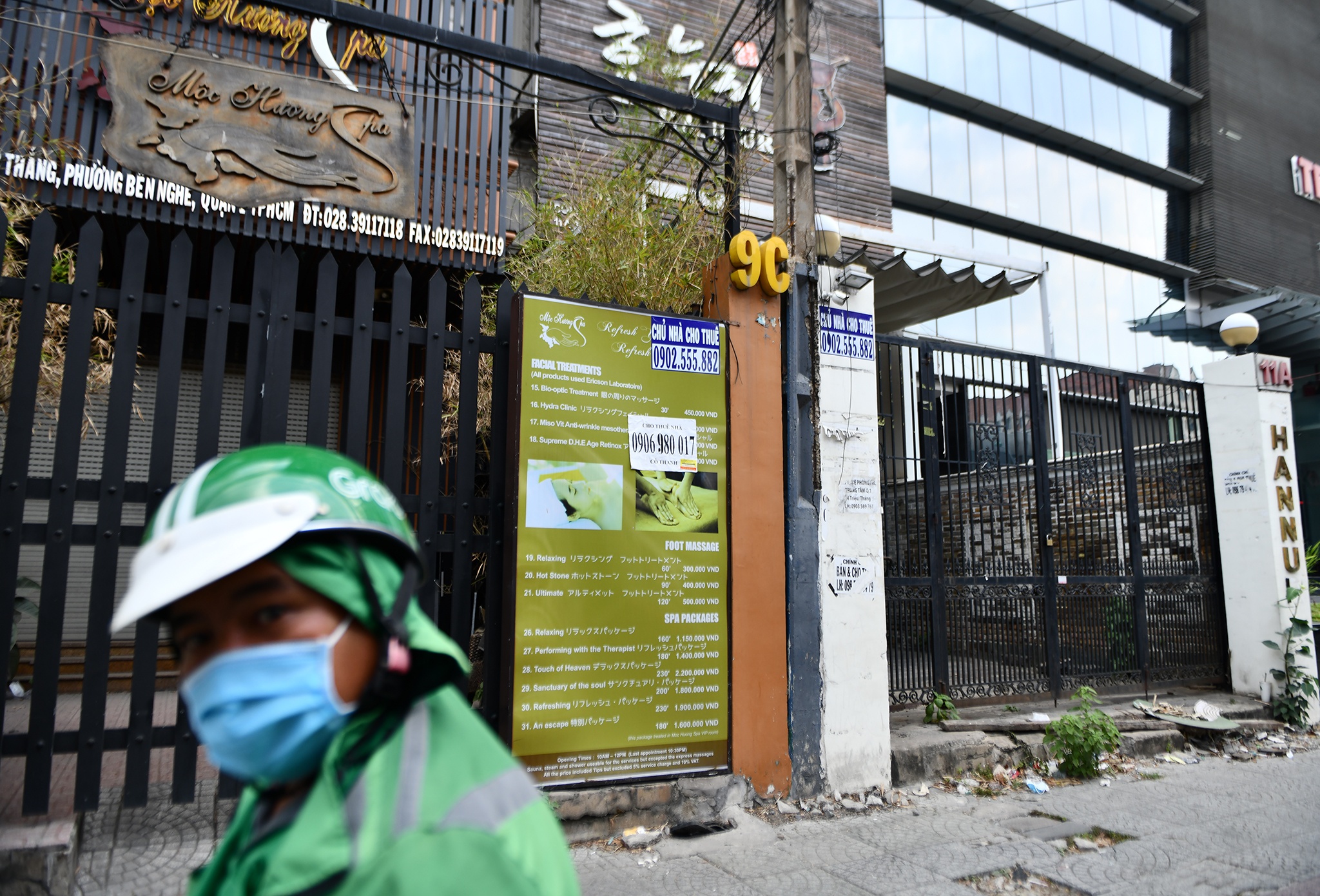 Quan xa dong cua duoi chan cau Thu Thiem 2 anh 2