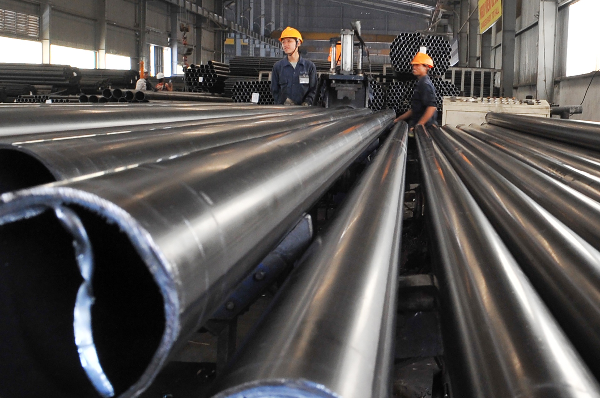 Gia thep bat tang tro lai anh 1