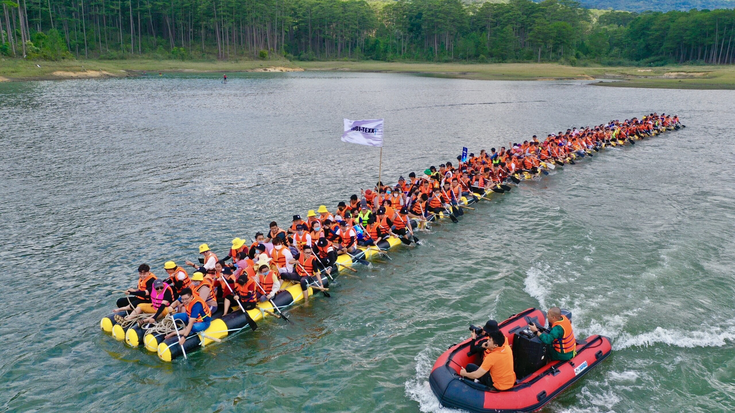 Tour du lich kin cho dip 30/4-1/5 hinh anh