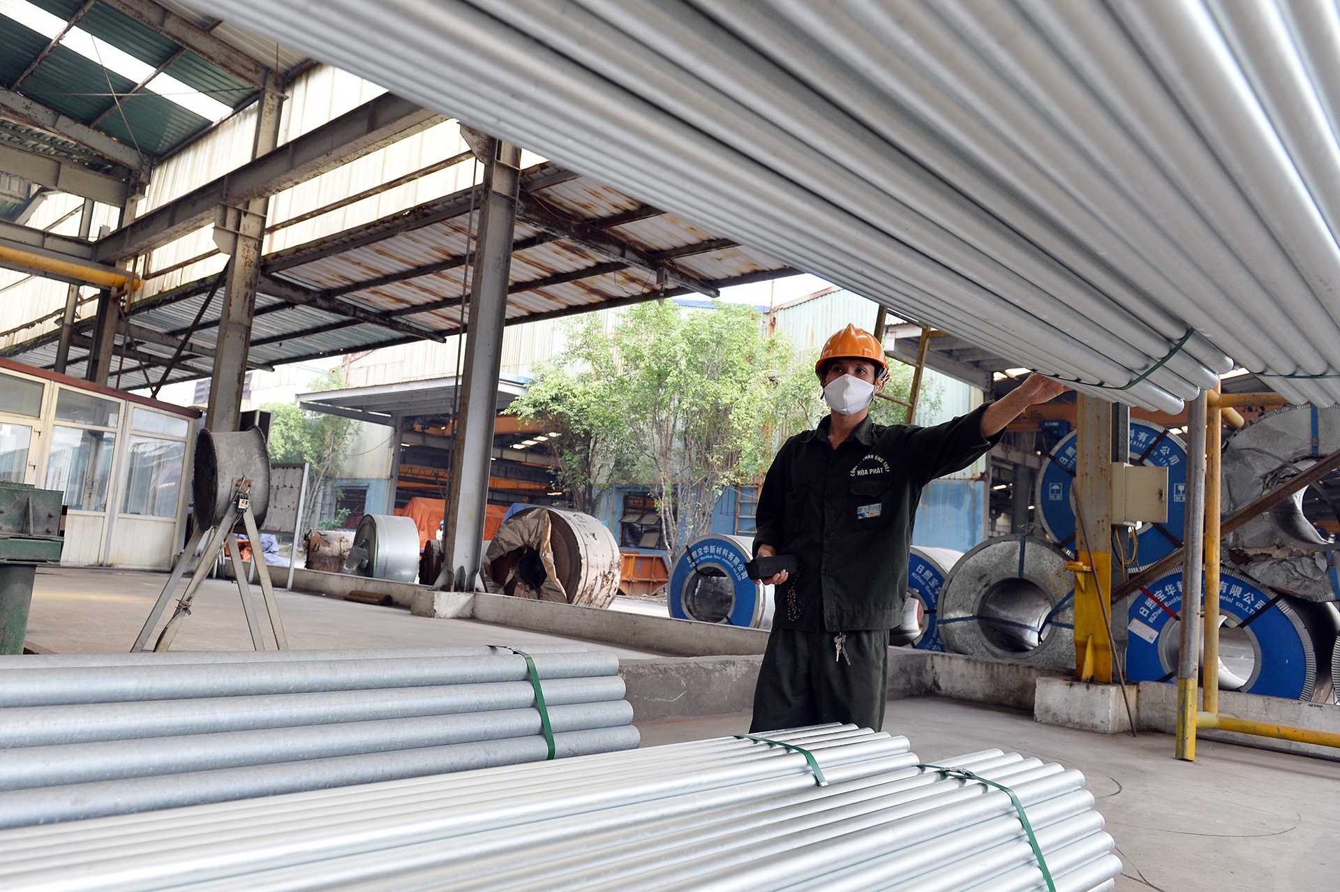 gia thep leo thang anh 1