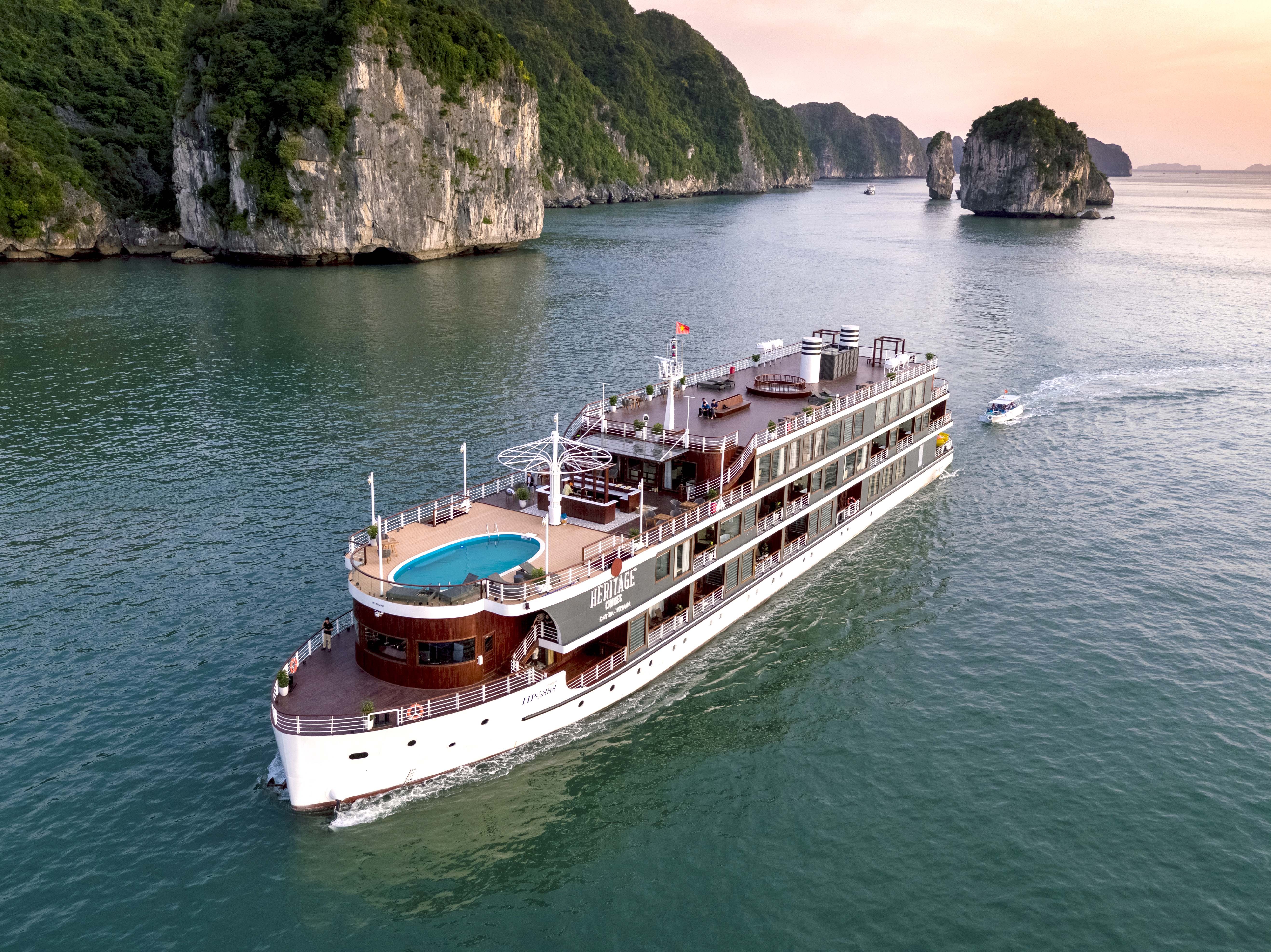 Du lich can kiet dong tien anh 1