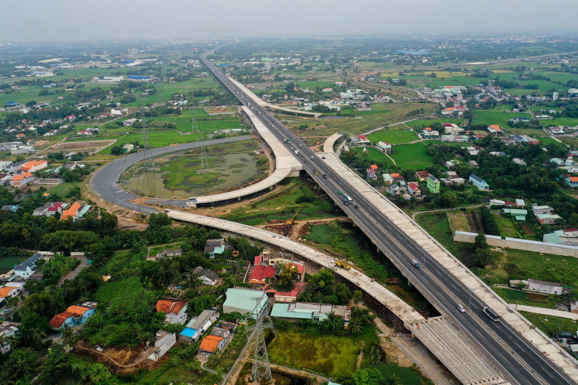 Long An dan dau ve thu hut von FDI trong 5 thang hinh anh