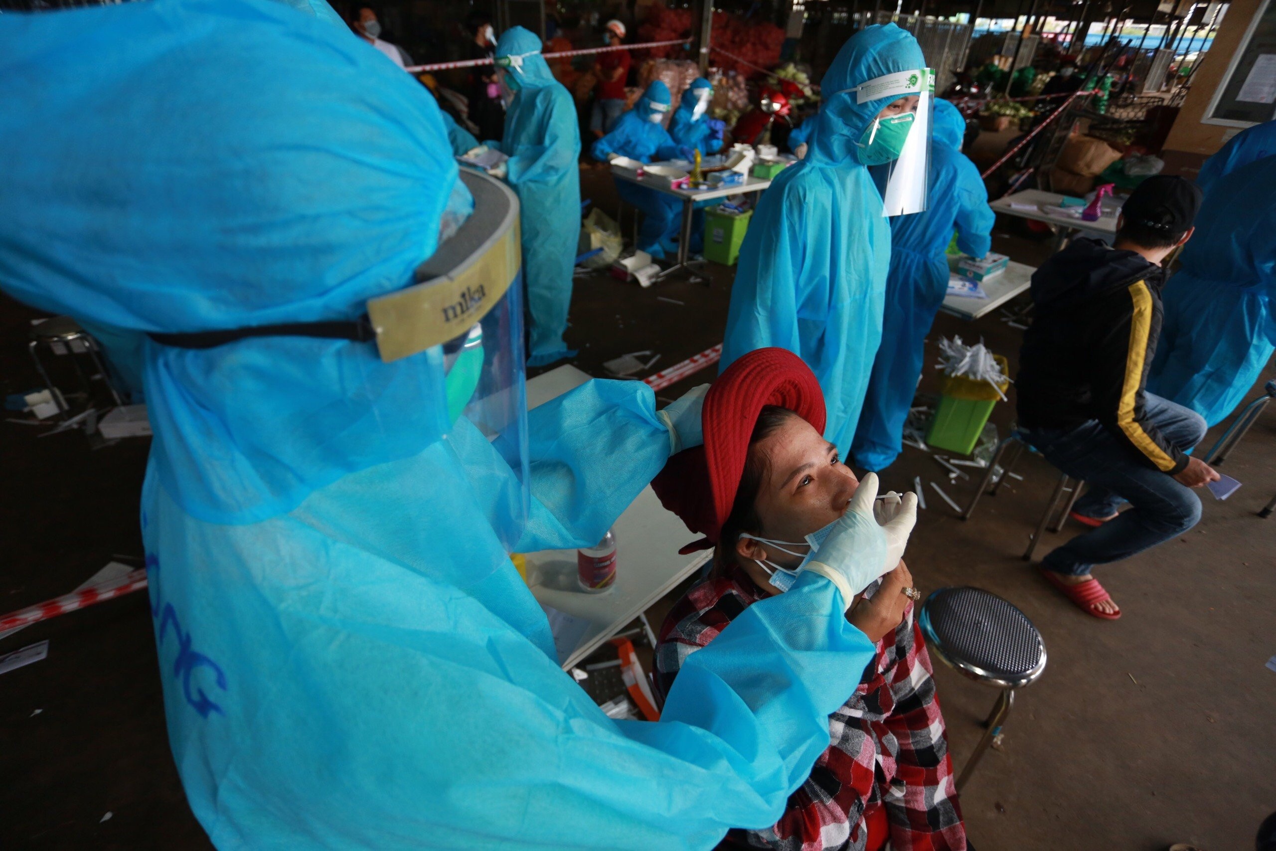 Thuy hai san ve TP.HCM giam 53% anh 1