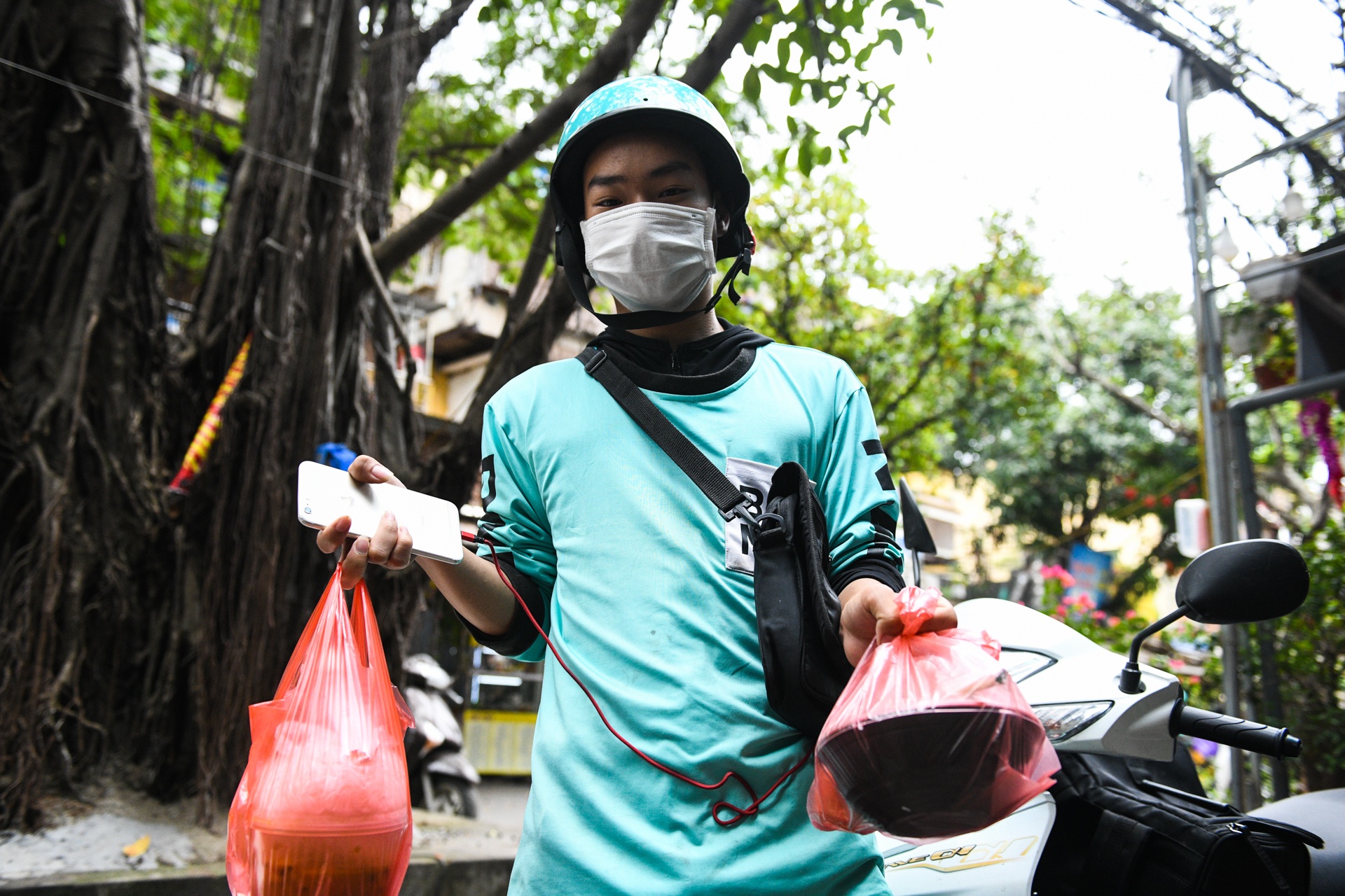 TP.HCM cam ban do an mang ve: Lo lang nhung dong thuan hinh anh