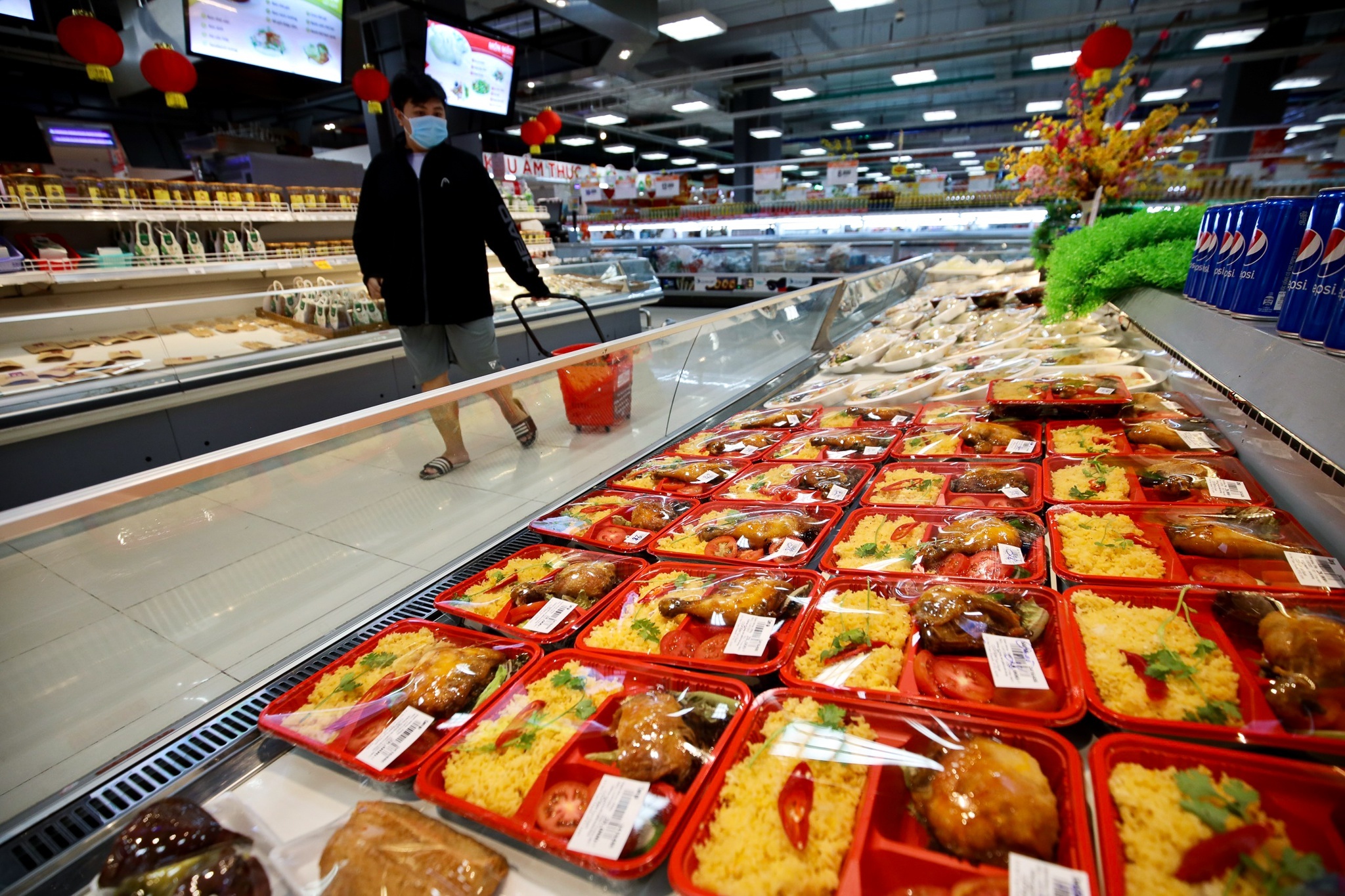 Sieu thi tim cach giam tai anh 4