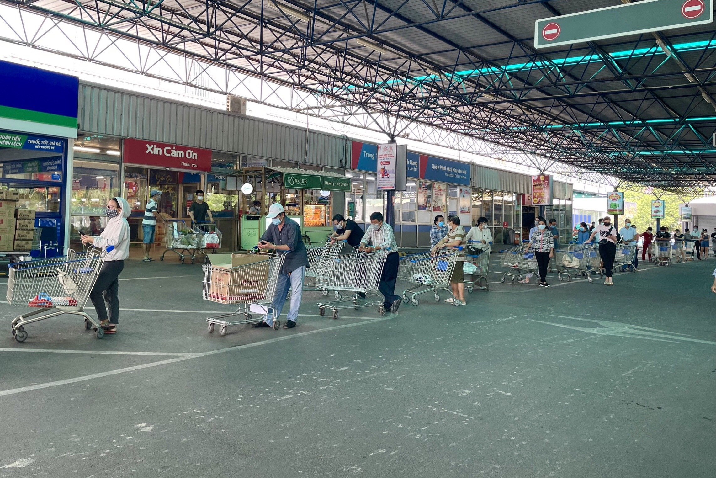Sieu thi TP.HCM bot qua tai nho phat phieu hen gio anh 10