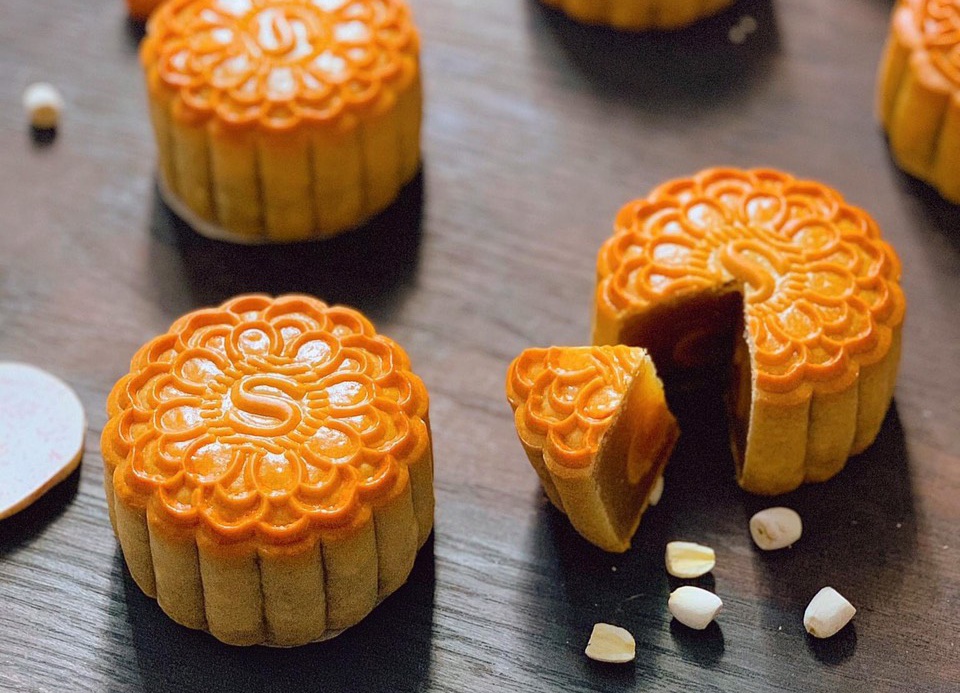 Hon 6 trieu dong mot hop banh Trung thu 5 sao anh 2