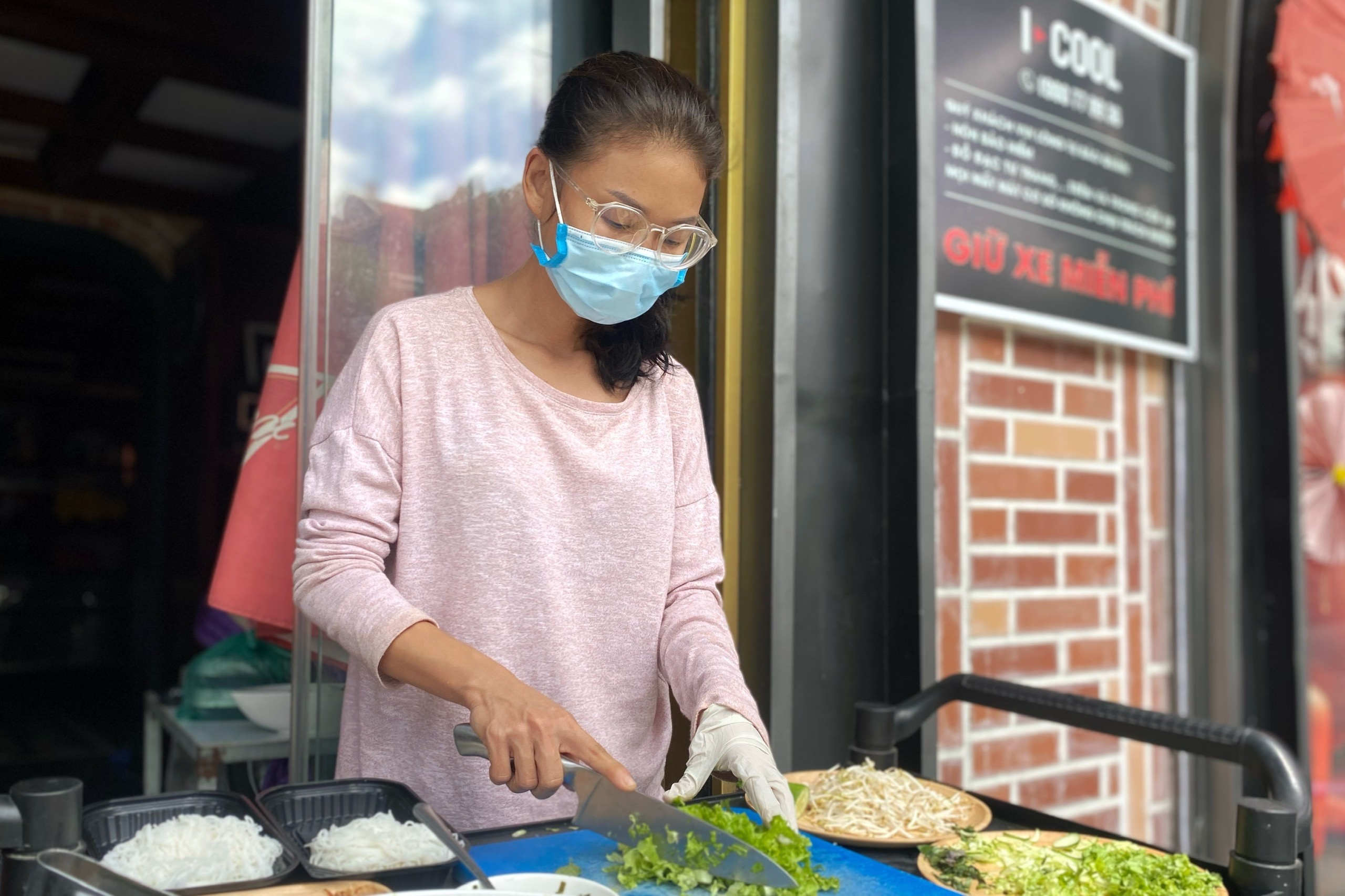 Cac chuoi karaoke ngay cang kiet que anh 2