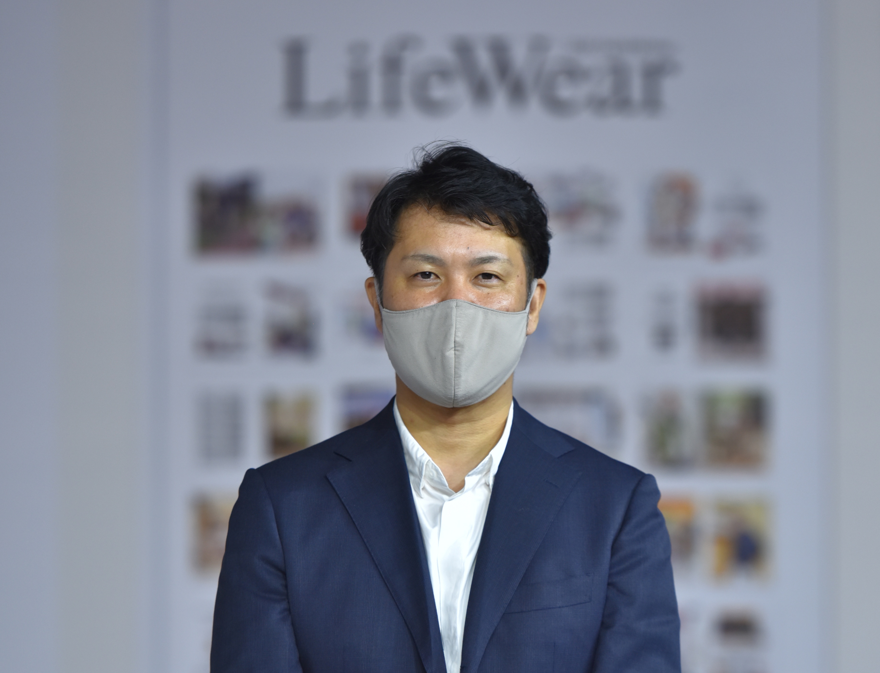 COO Uniqlo noi ve ke hoach mo rong tai Viet Nam hinh anh