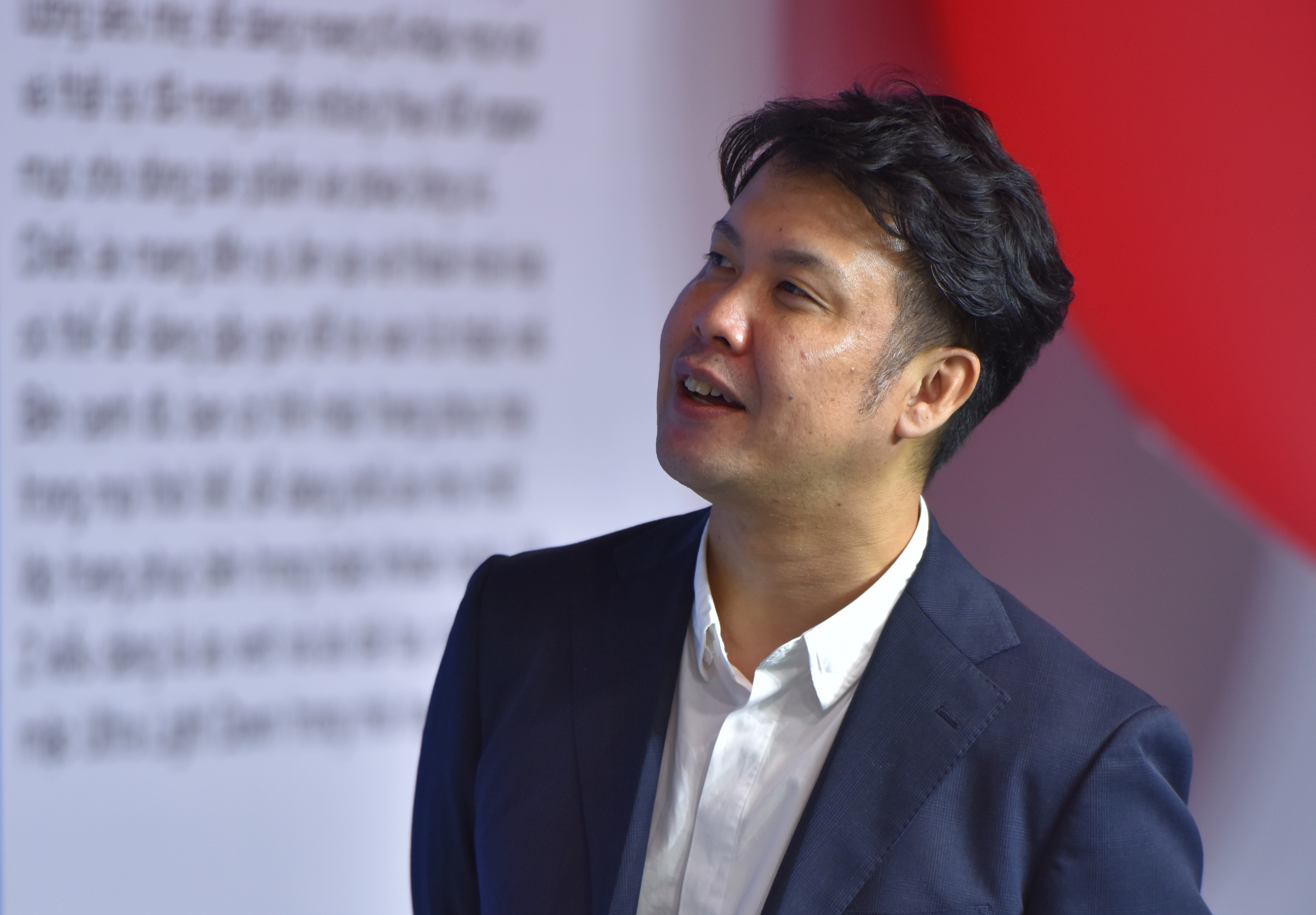 CEO Uniqlo noi ve ke hoach mo rong tai Viet Nam anh 1