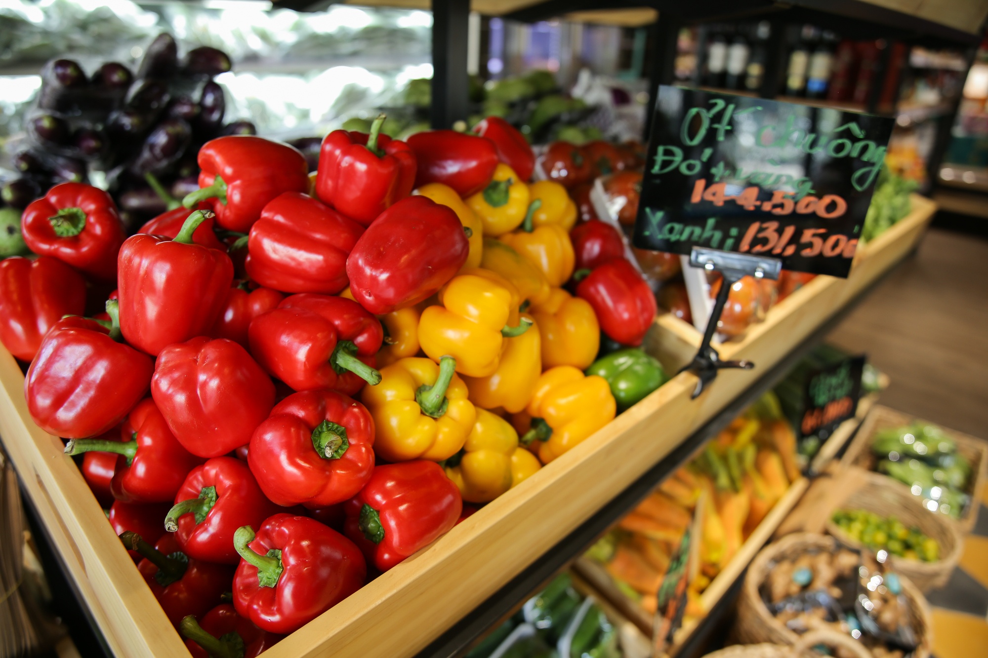 Dau tu hang chuc ty dong kinh doanh thuc pham sach sau dich hinh anh