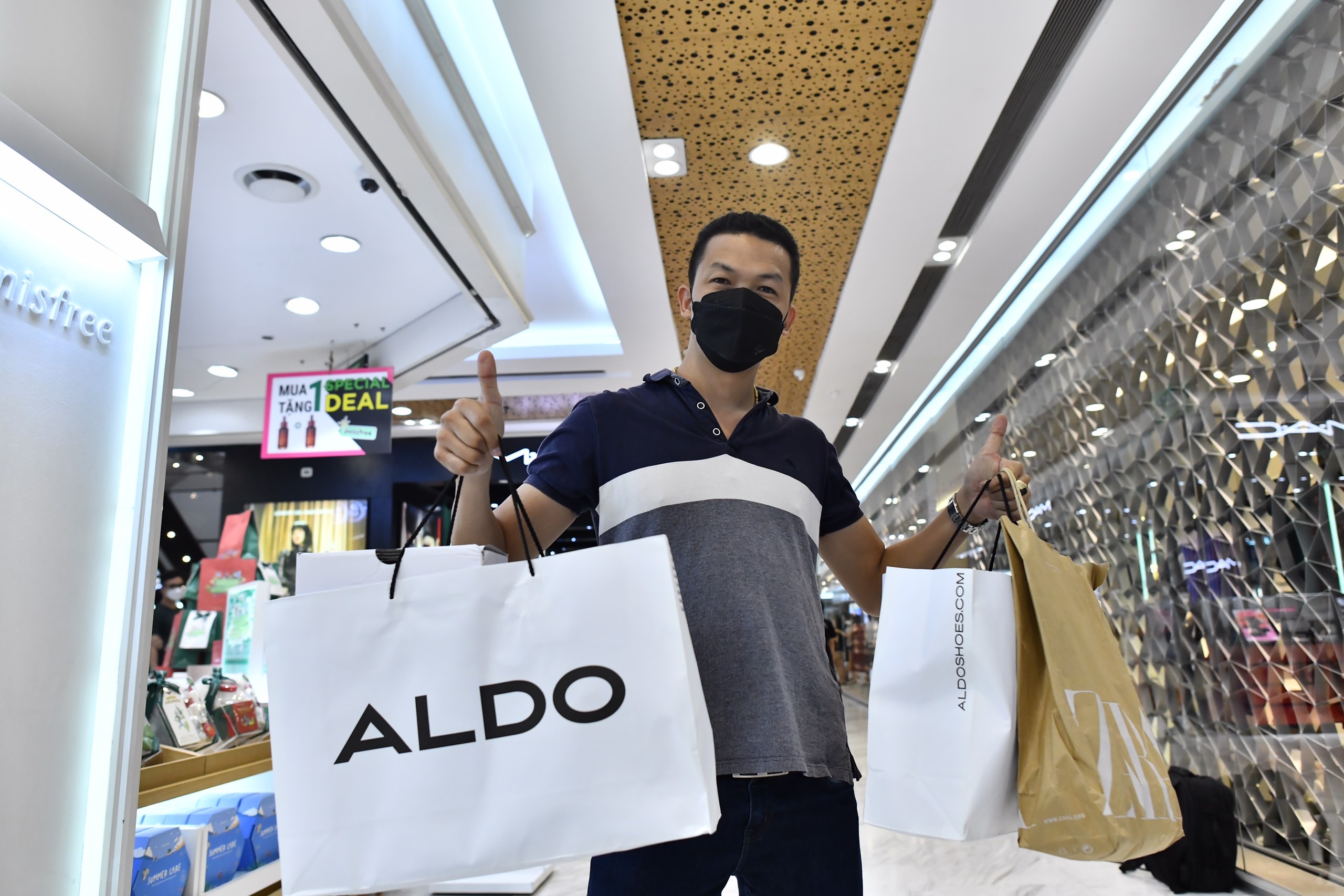 Black Friday tan som o TP.HCM anh 9