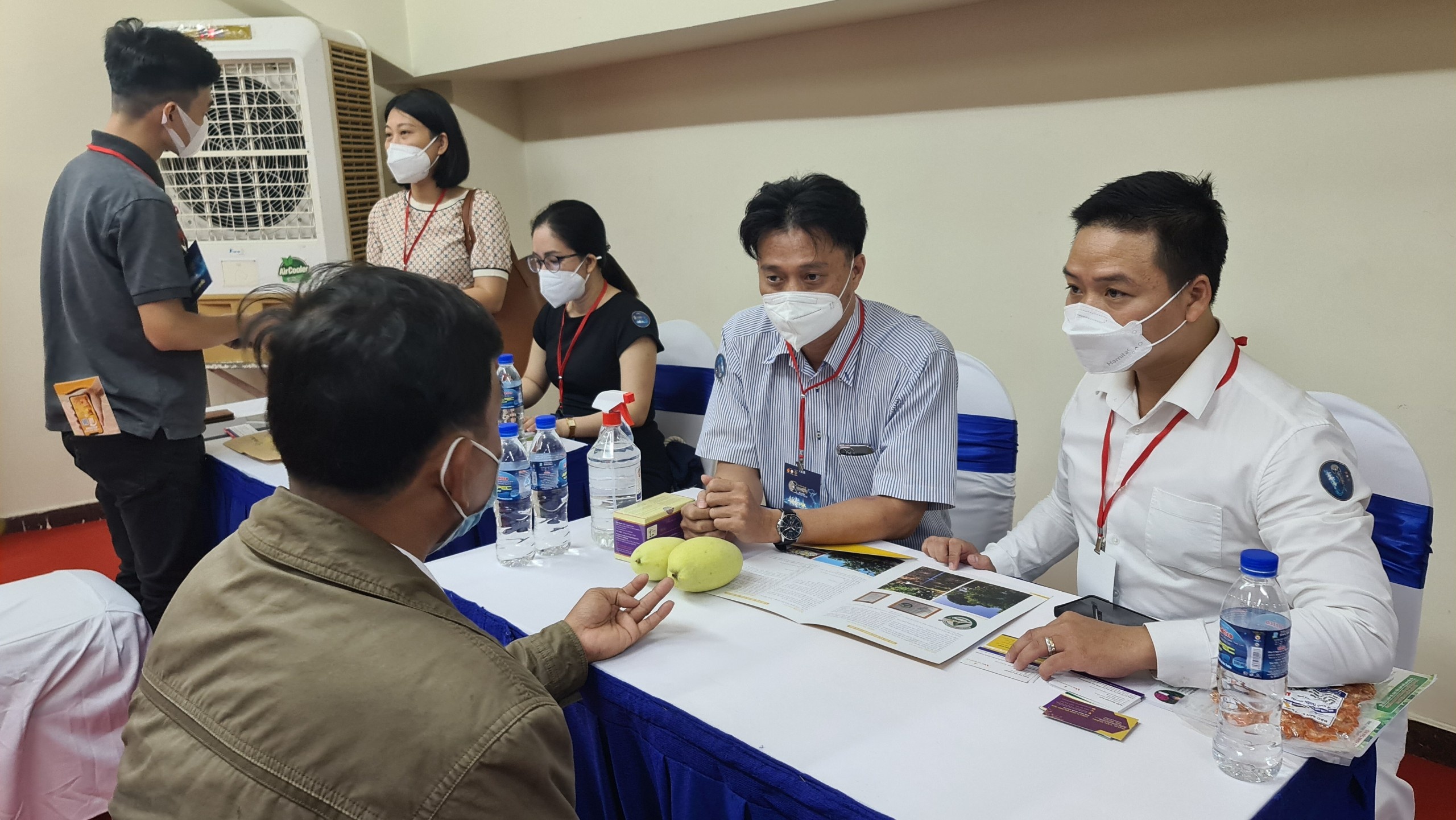 tieu thu nong san anh 1