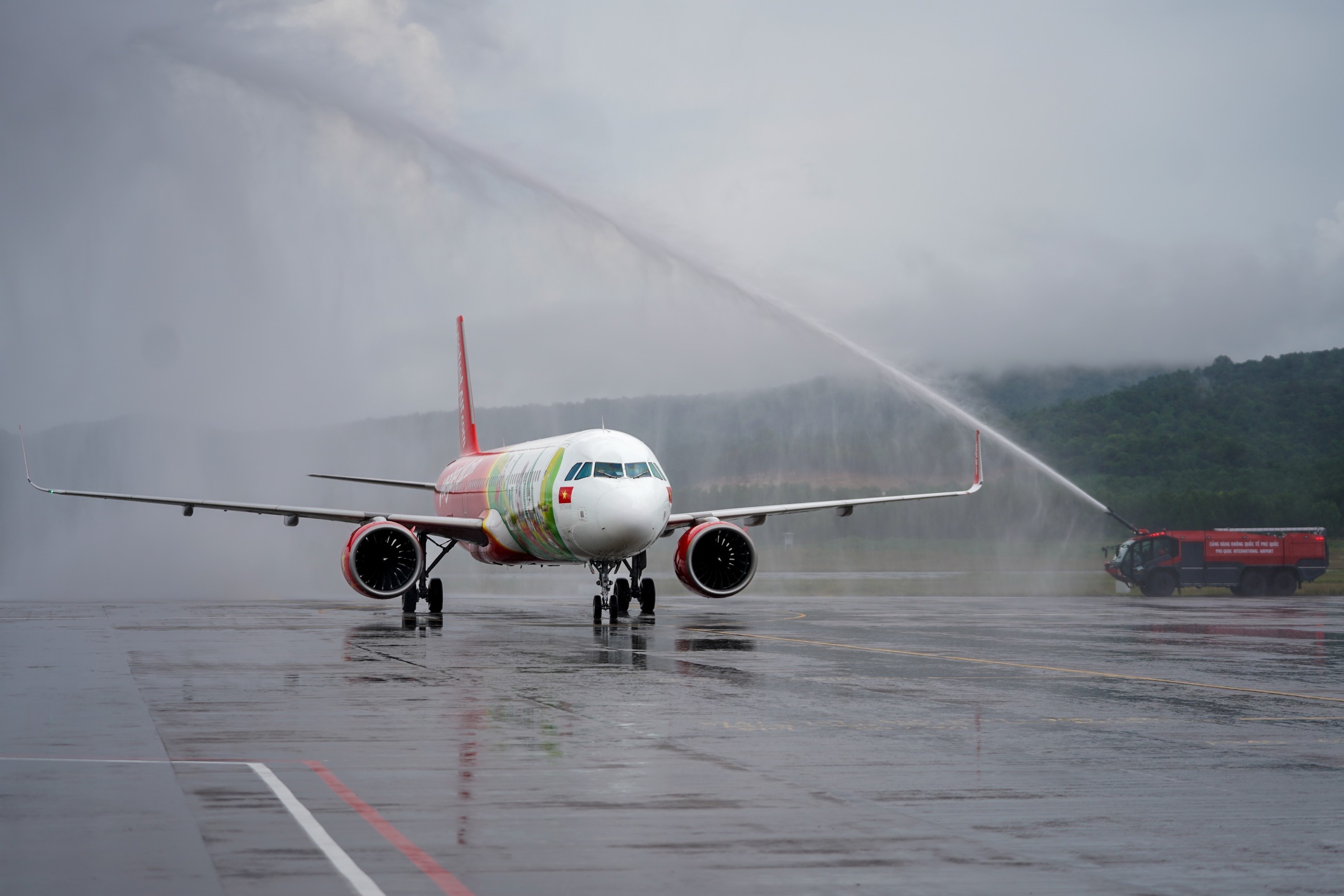 Vi sao chua co nhieu du khach quoc te den Viet Nam? anh 2