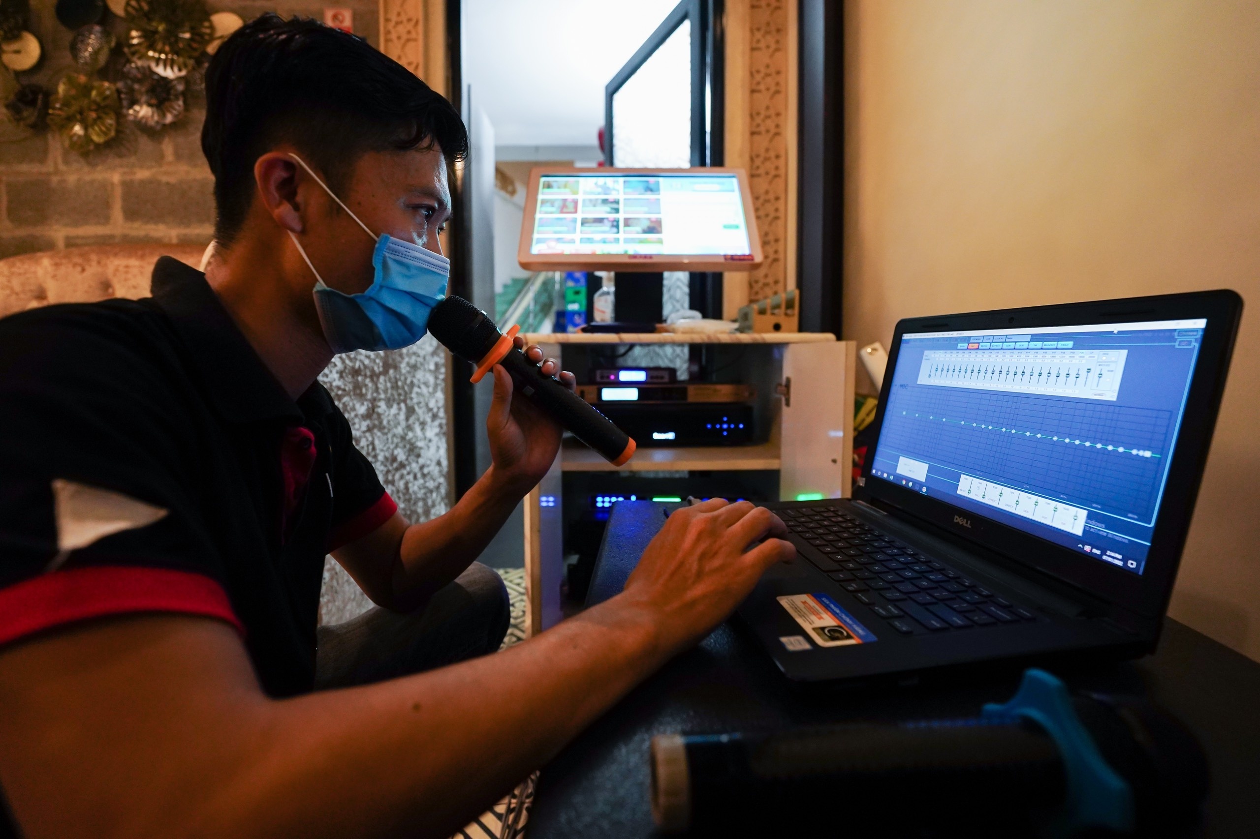 Karaoke o TP.HCM dung phong cach ly anh 5