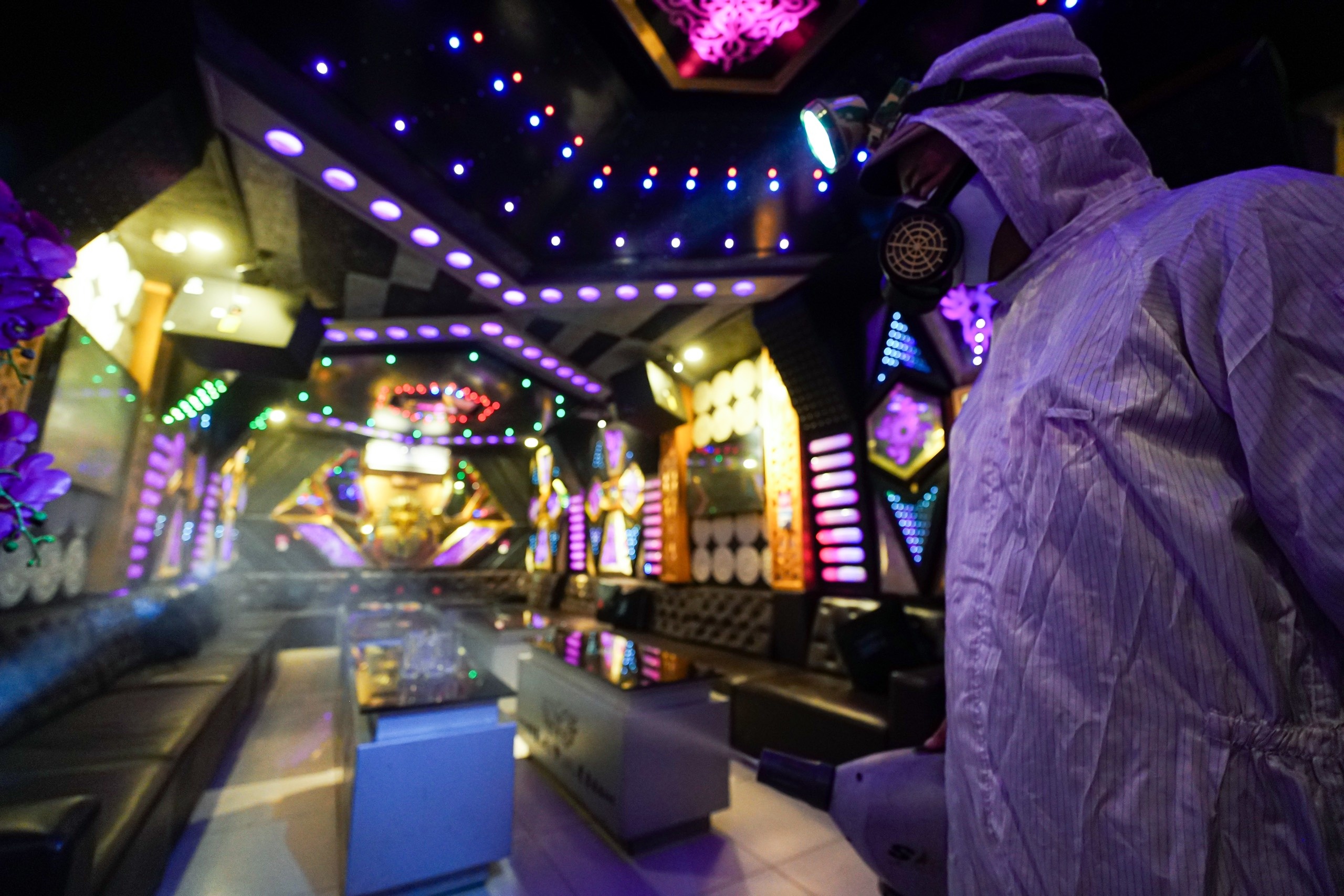 Karaoke o TP.HCM dung phong cach ly anh 3