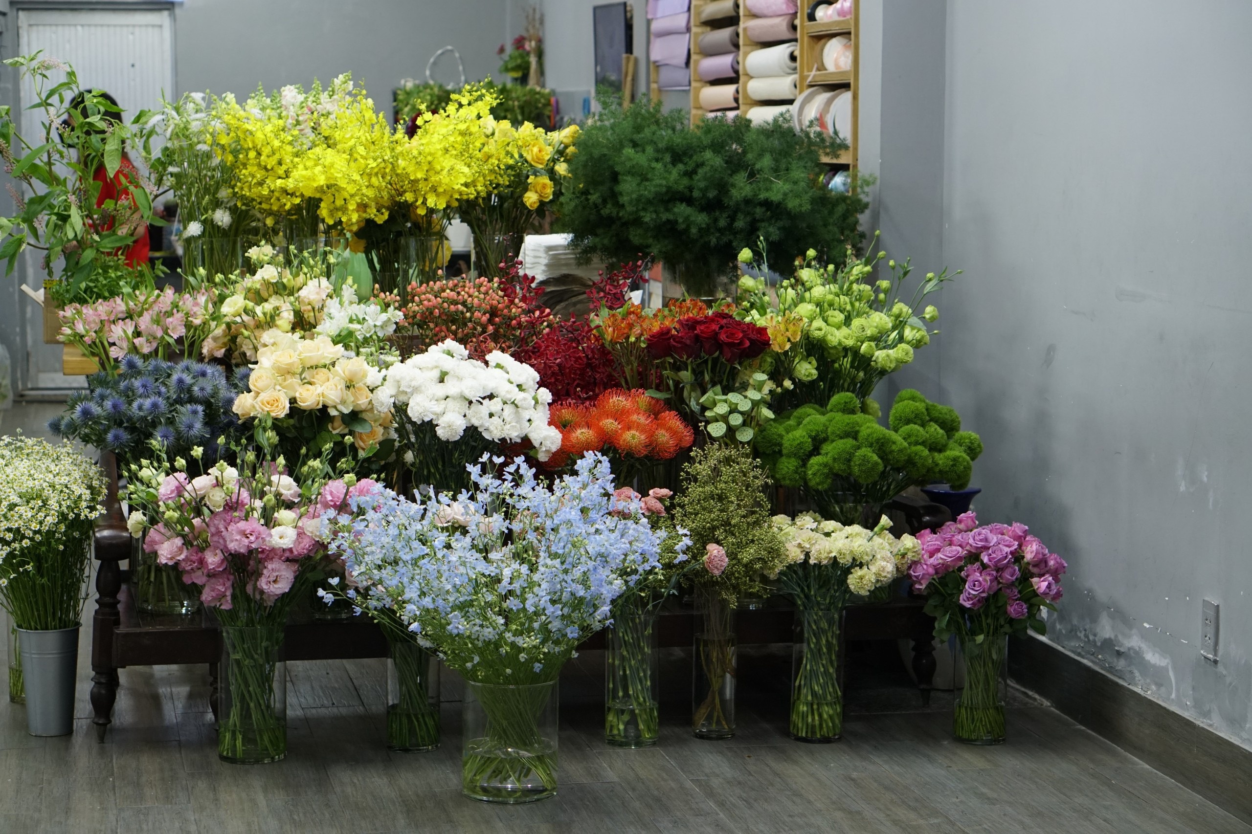 Hoa hong do 'khat' hang dip Valentine anh 1