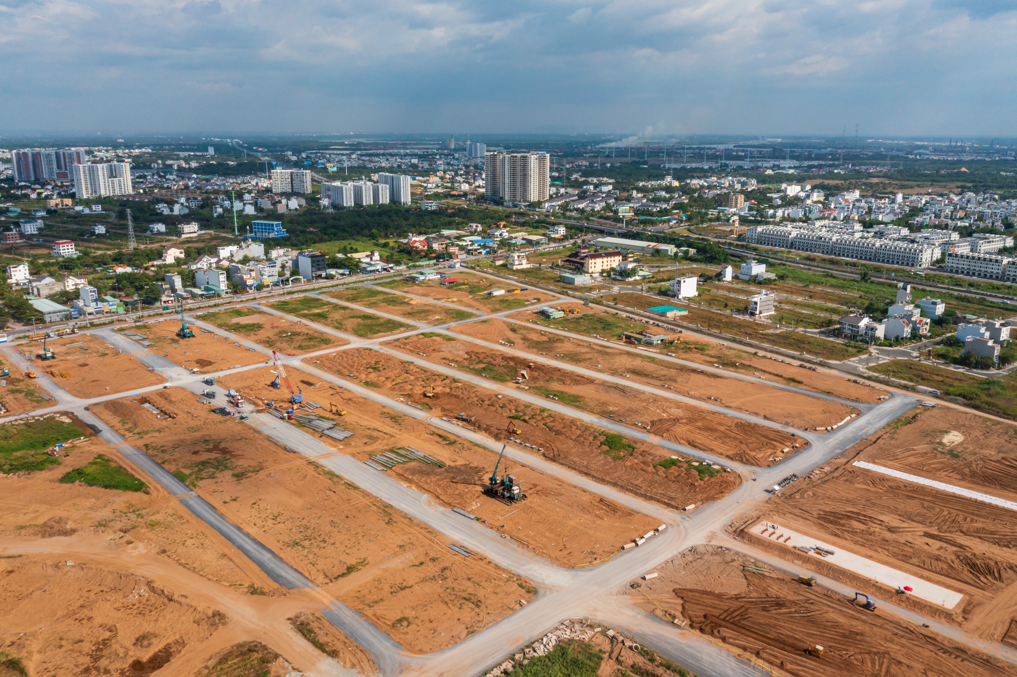 Hang loat du an quy mo lon don dap doi chu hinh anh