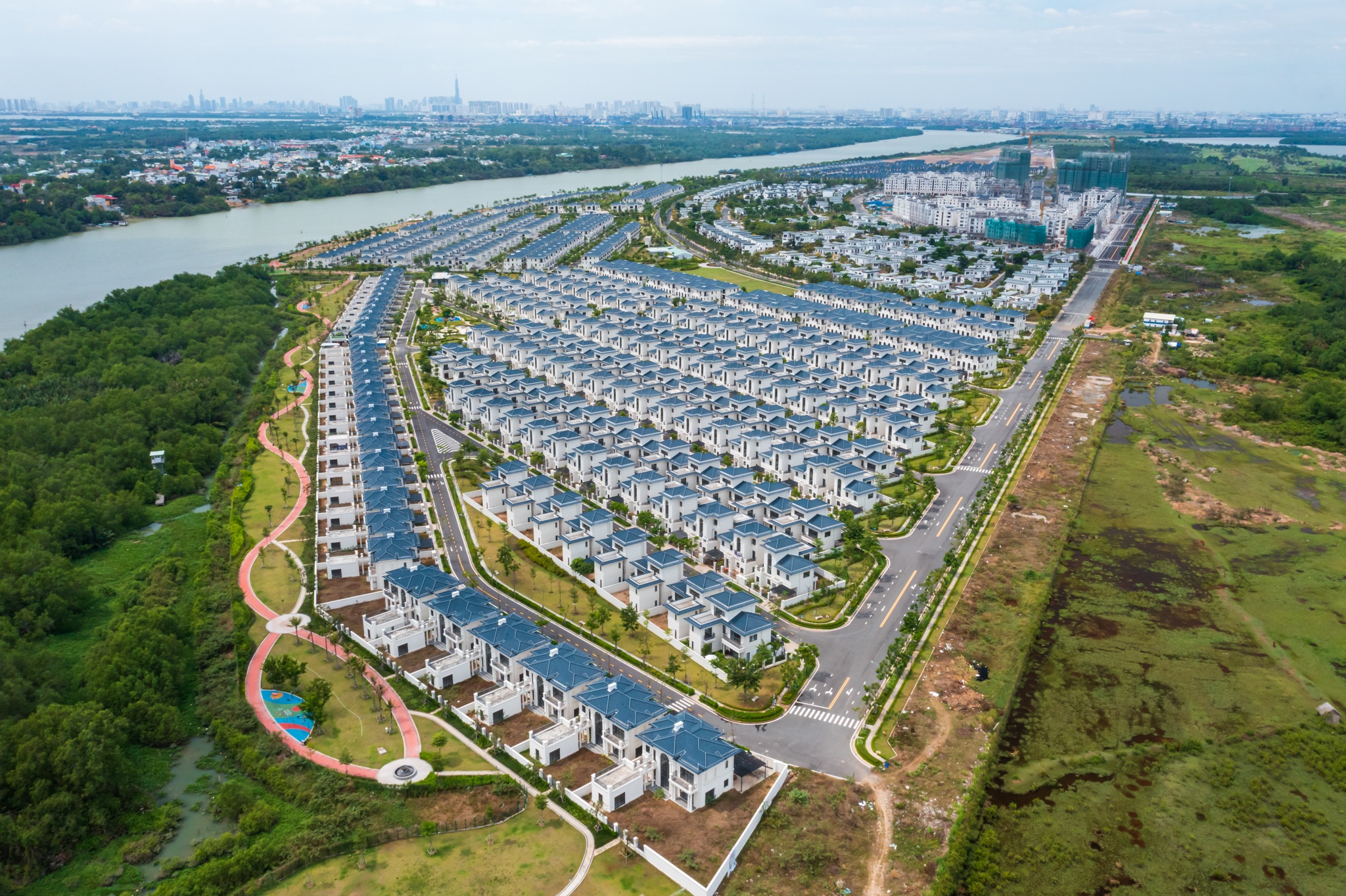 Du an khung dua nhau doi chu anh 3