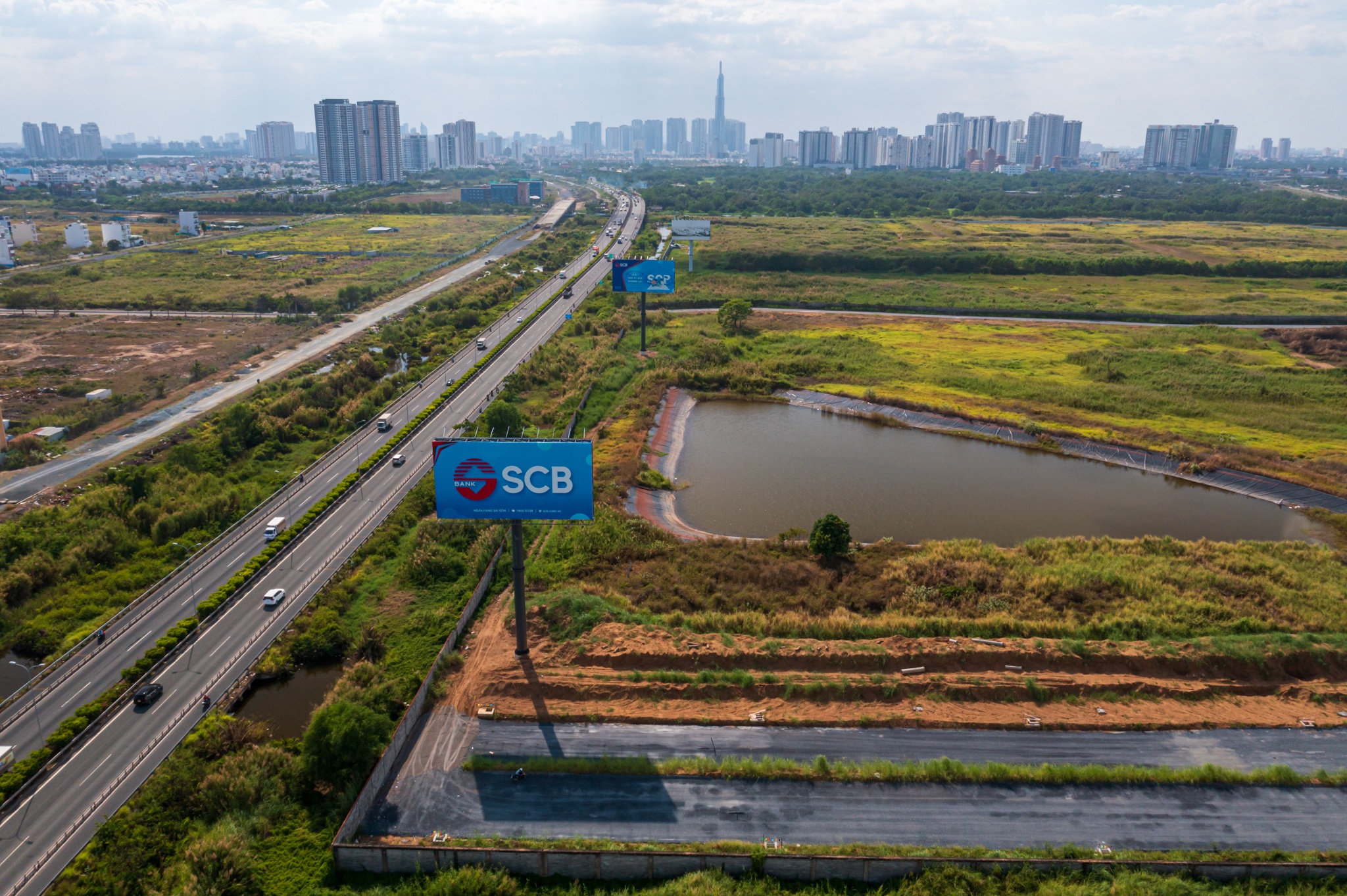 Cong truong cac du an dai do thi o TP.HCM anh 1